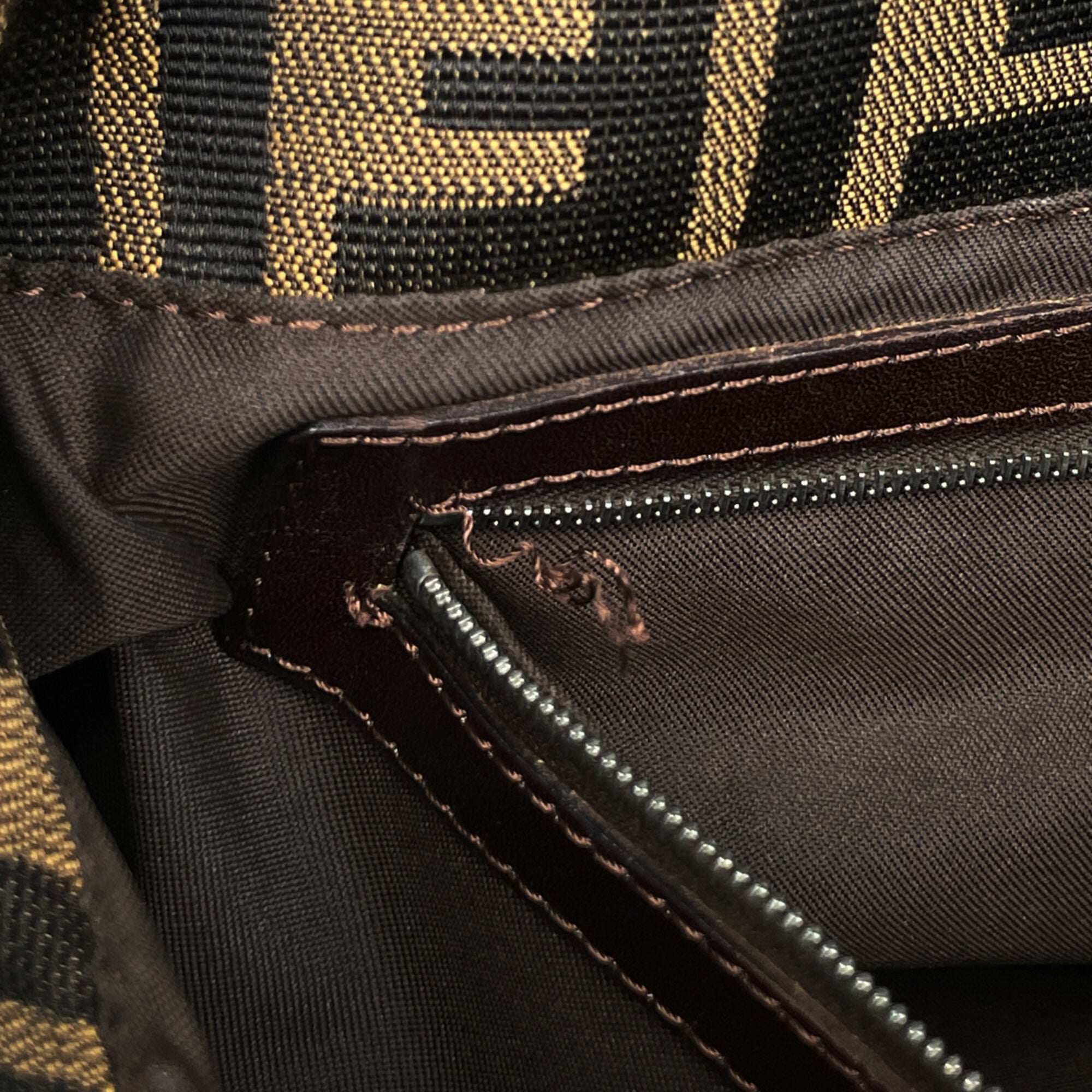 Fendi Brown Canvas Leather Handbag Shoulder Bag (Pre-Owned)