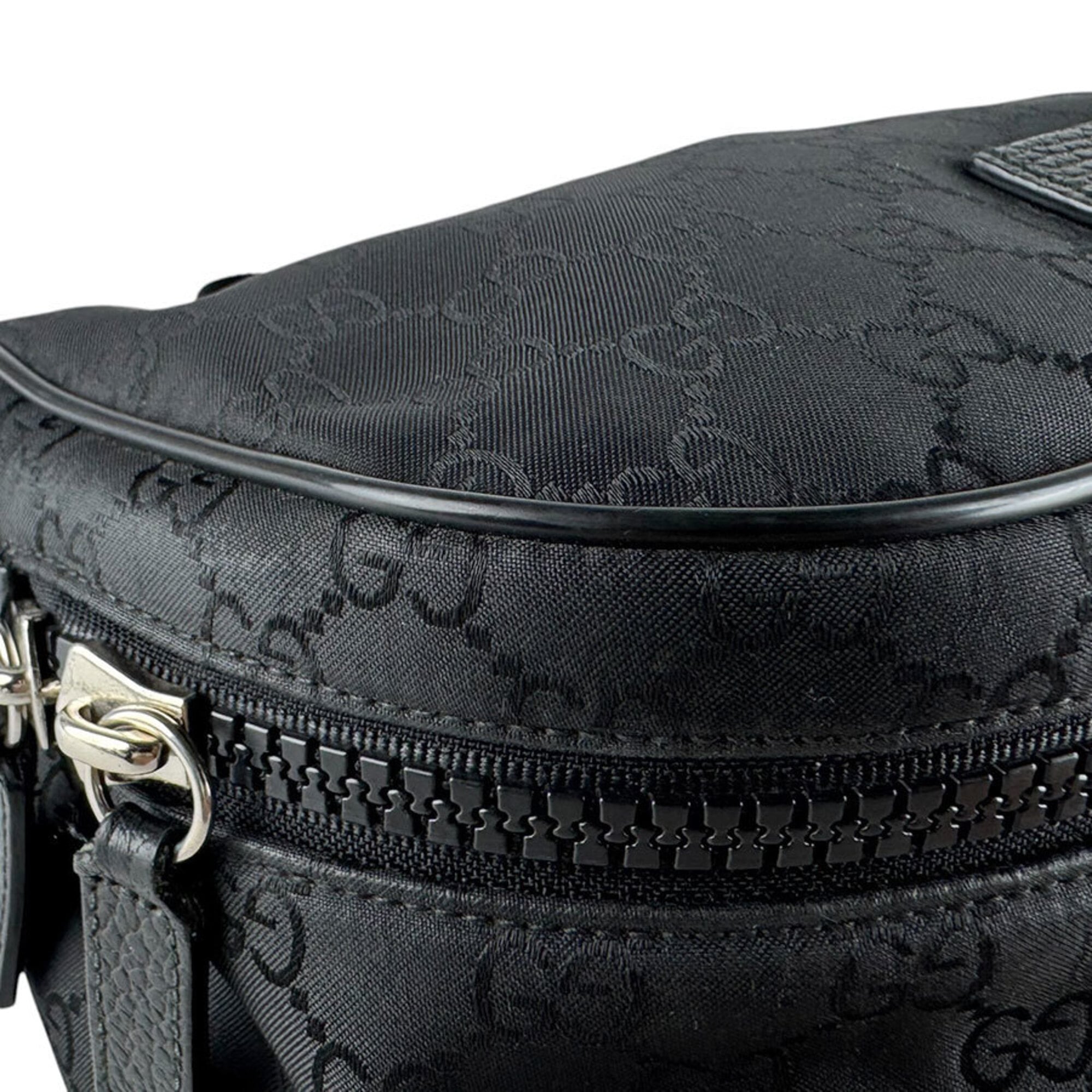 Gucci Black Nylon Fanny Pack (Pre-Owned)