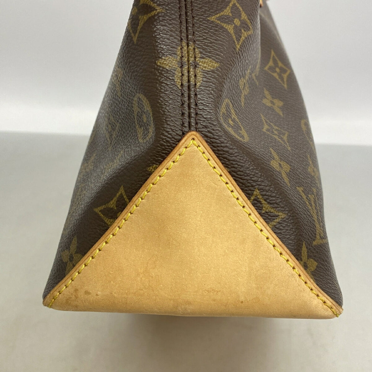 Louis Vuitton Brown Tote Bag (Pre-Owned)