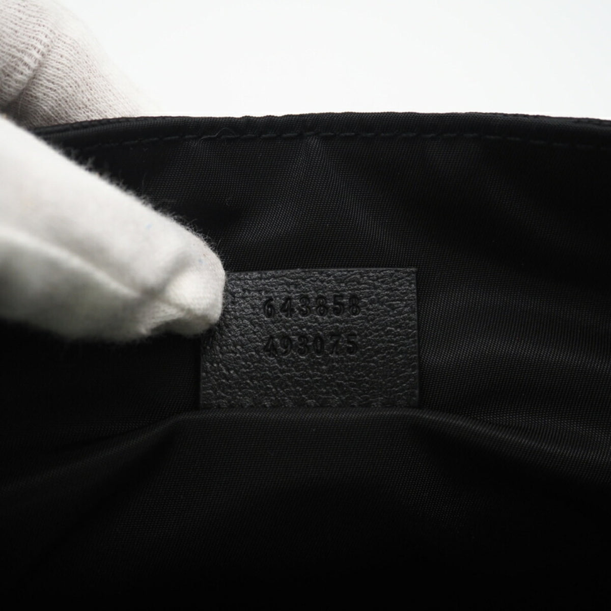 Gucci Black Nylon Shoulder Bag (Pre-Owned)