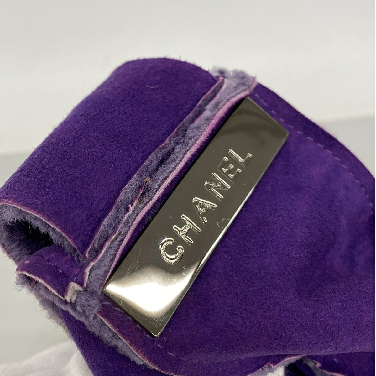 Chanel Purple Shoulder Bag (Pre-Owned)