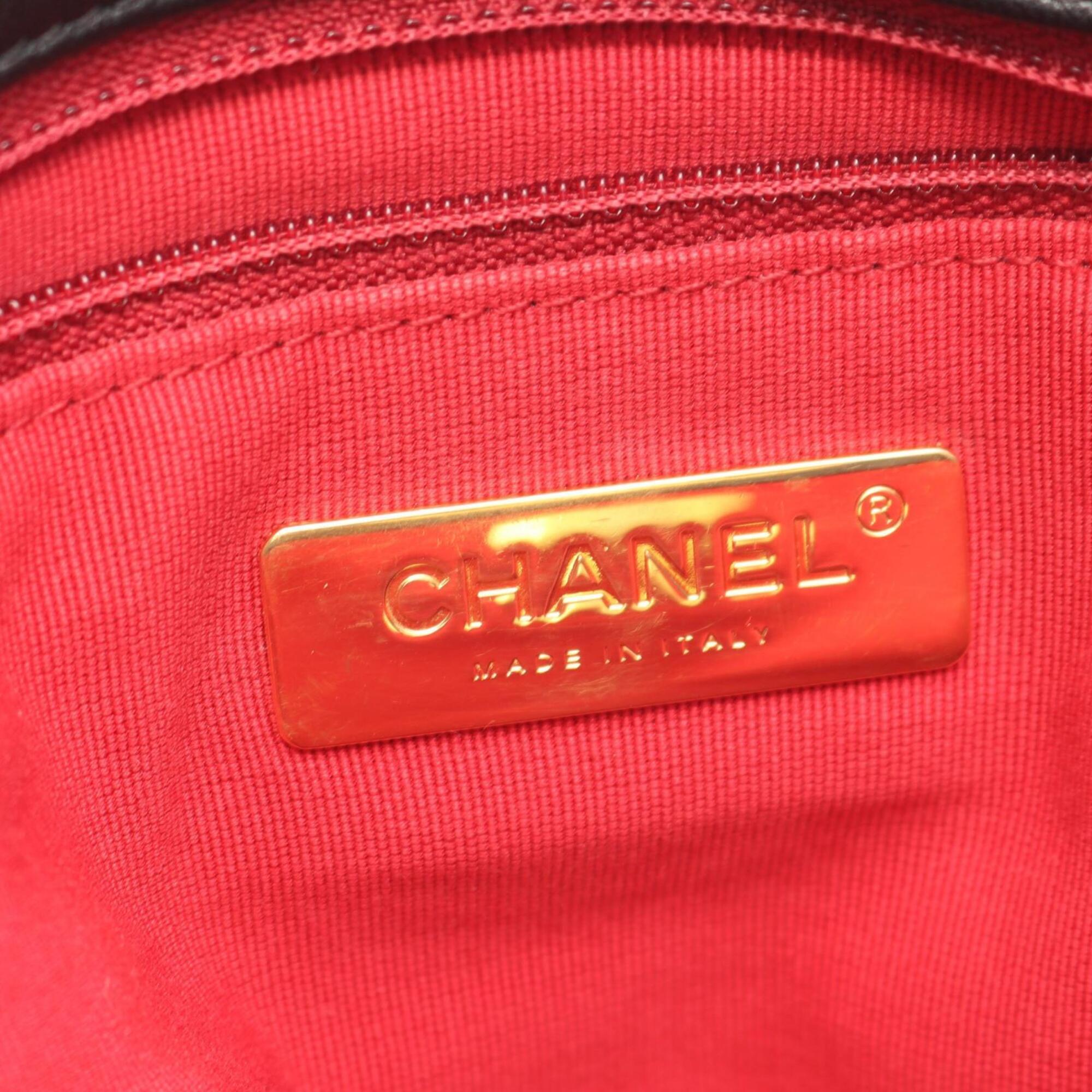 Chanel Black Leather Handbag Shoulder Bag (Pre-Owned)