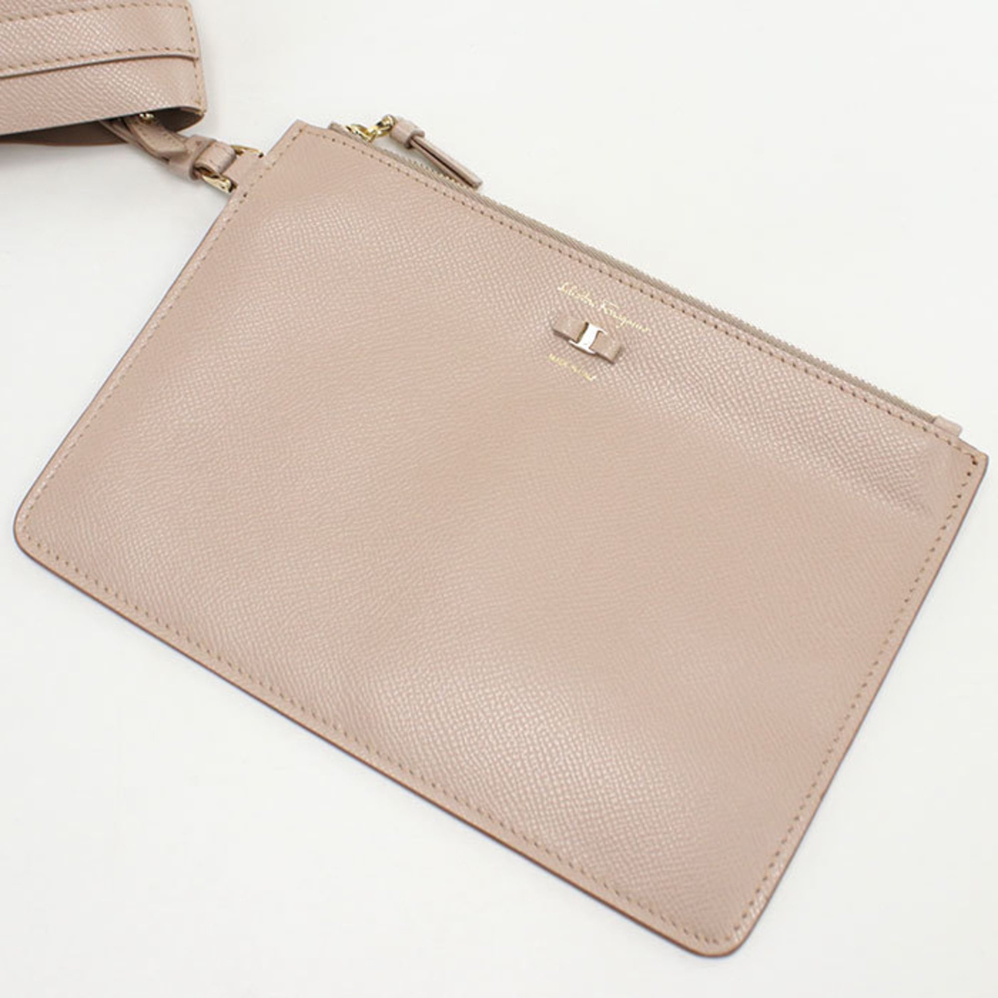 Salvatore Ferragamo Beige Leather Tote Bag (Pre-Owned)