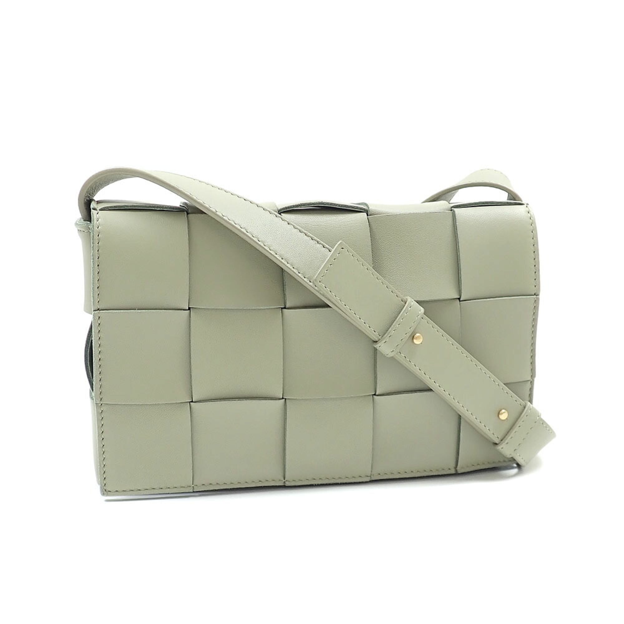 Bottega Veneta Gray Leather Shoulder Bag (Pre-Owned)