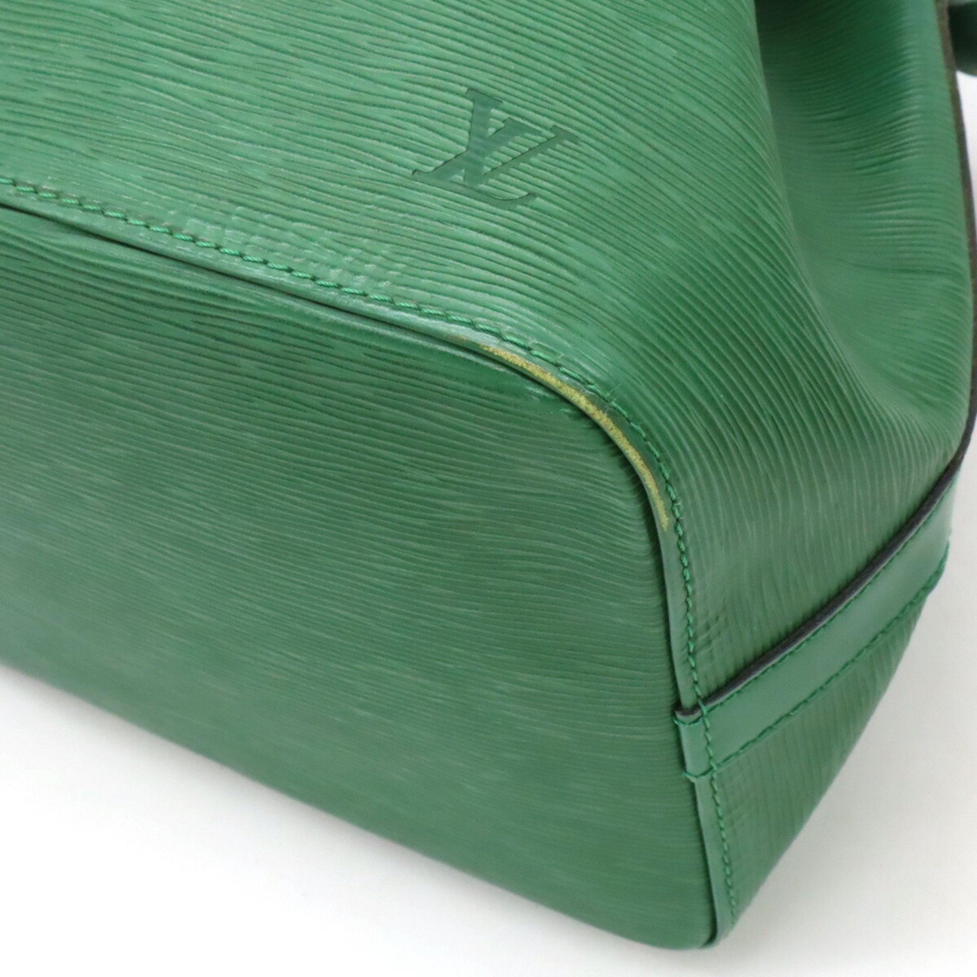 Louis Vuitton Borneo Green Shoulder Bag (Pre-Owned)
