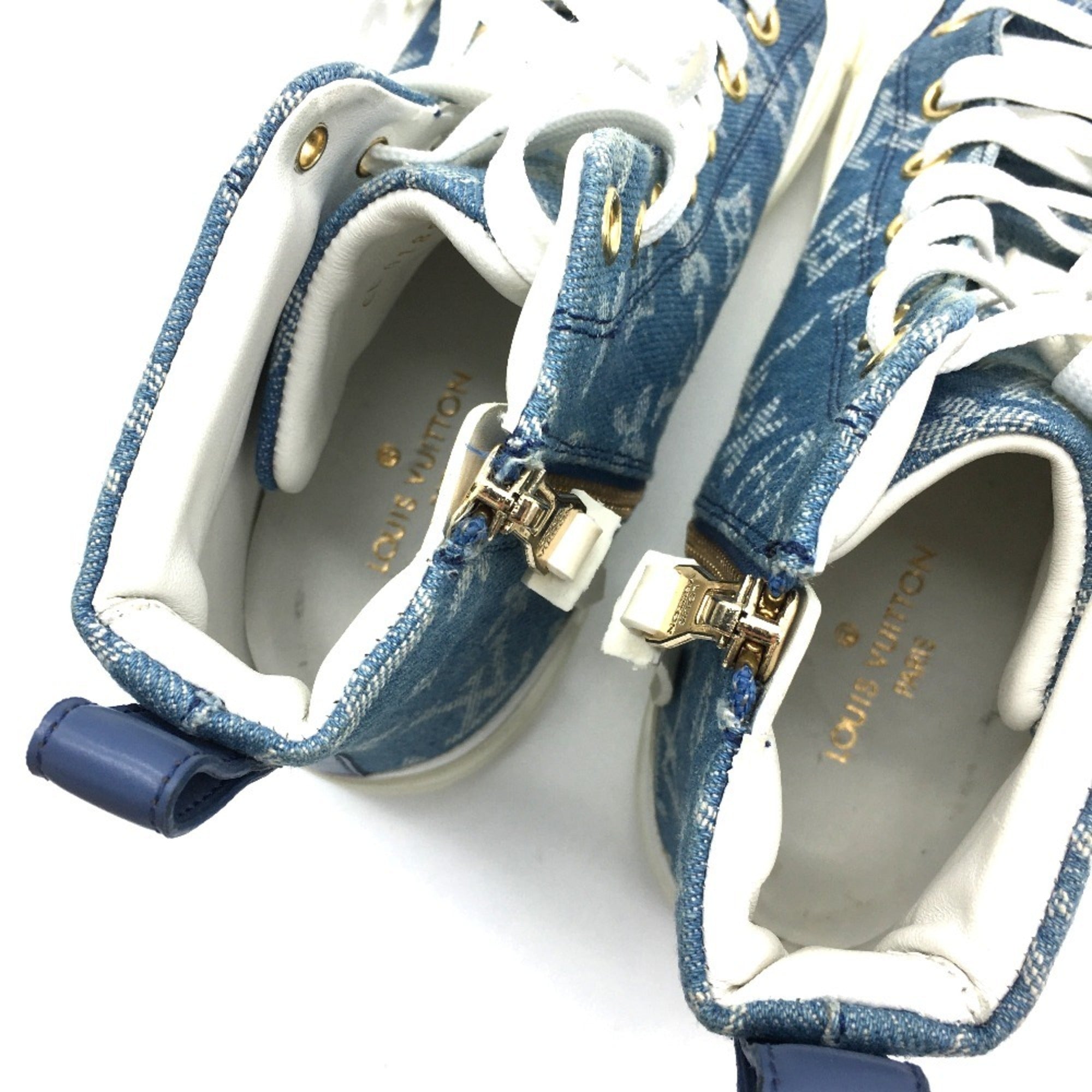 Louis Vuitton Blue White Sneakers (Pre-Owned)