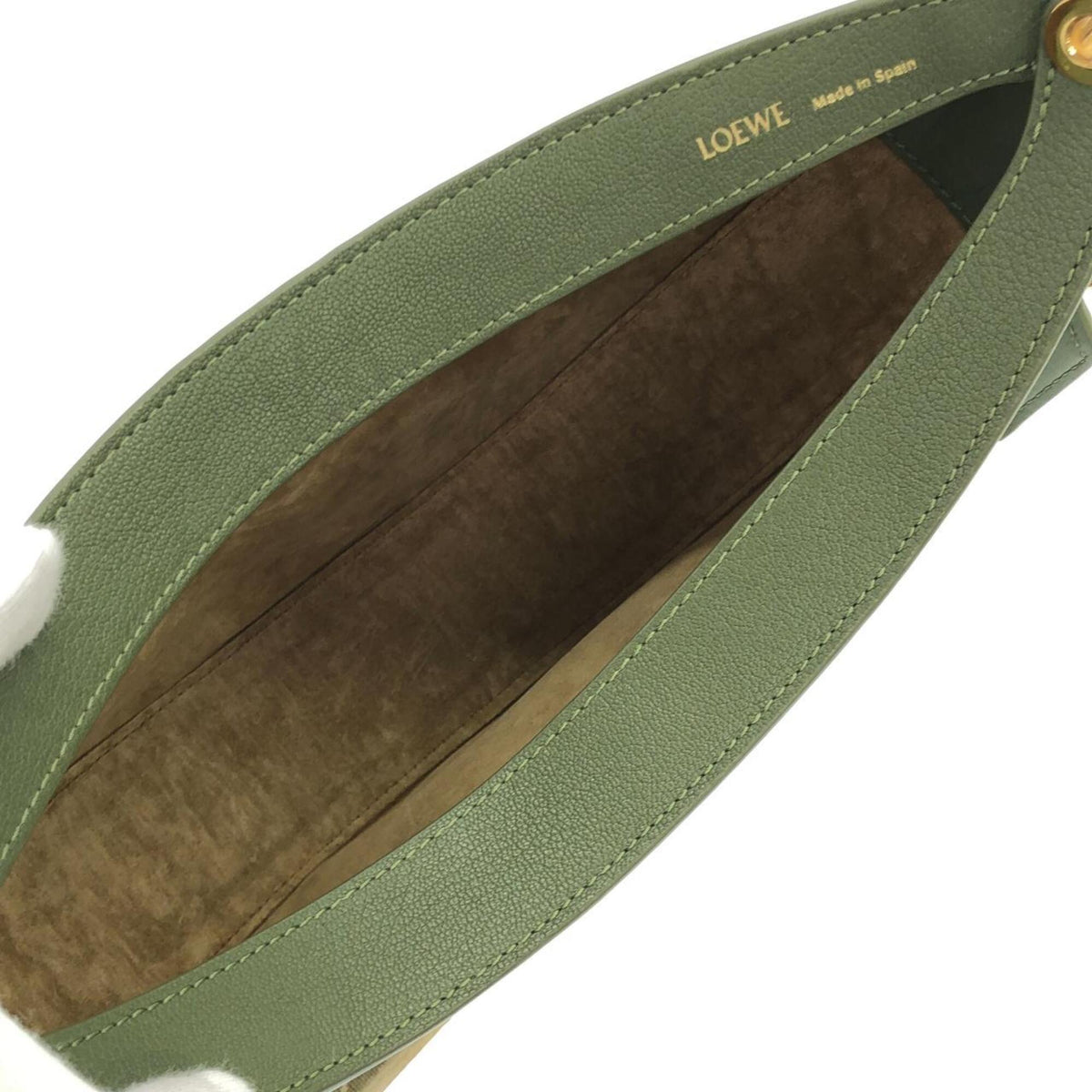 Loewe Green Leather Shoulder Bag (Pre-Owned)