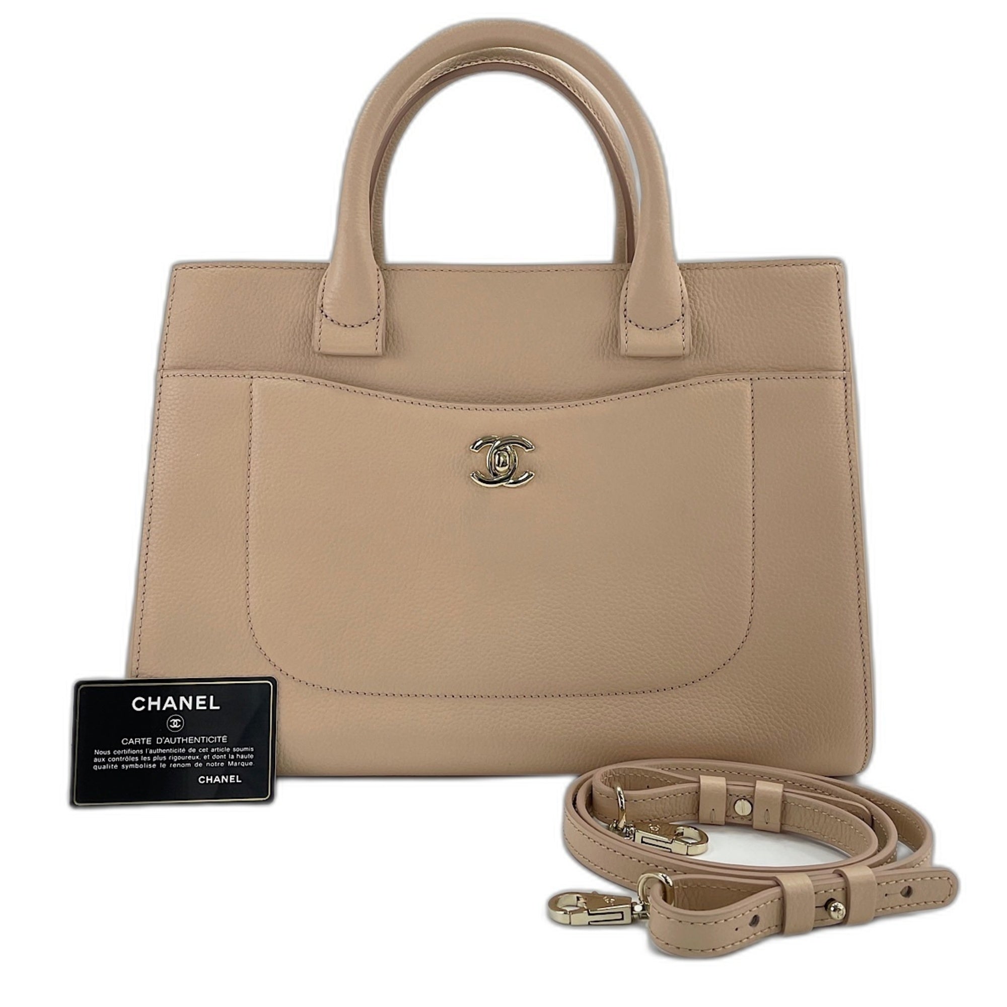 Chanel Pink Handbag (Pre-Owned)