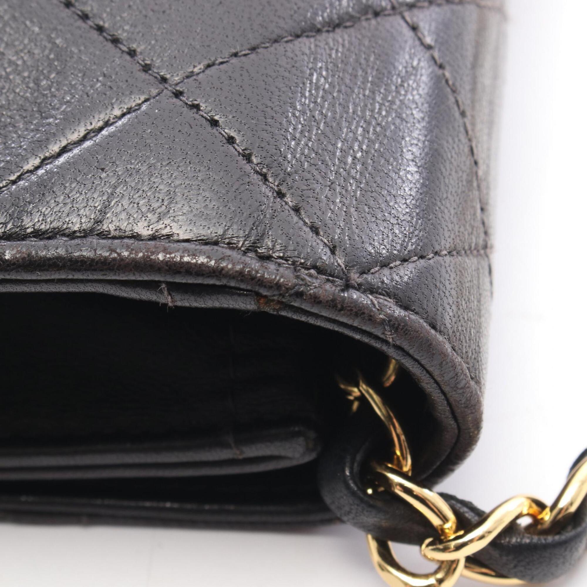 Chanel Black Leather Handbag Shoulder Bag (Pre-Owned)