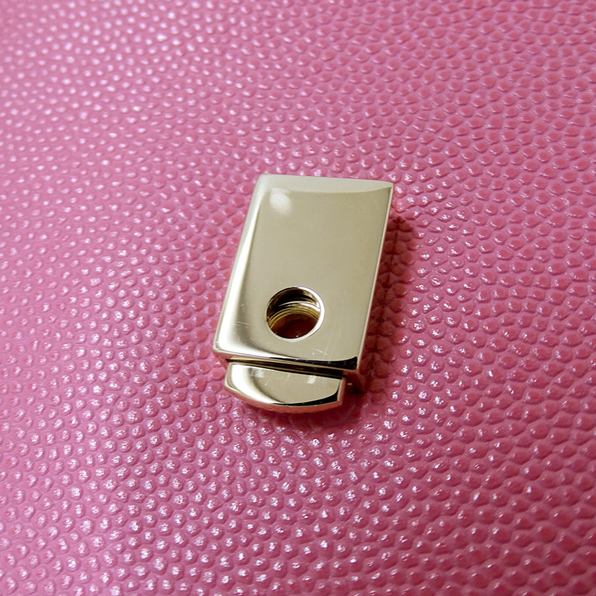 Chanel Pink Grained Calfskin Handbag Shoulder Bag (Pre-Owned)
