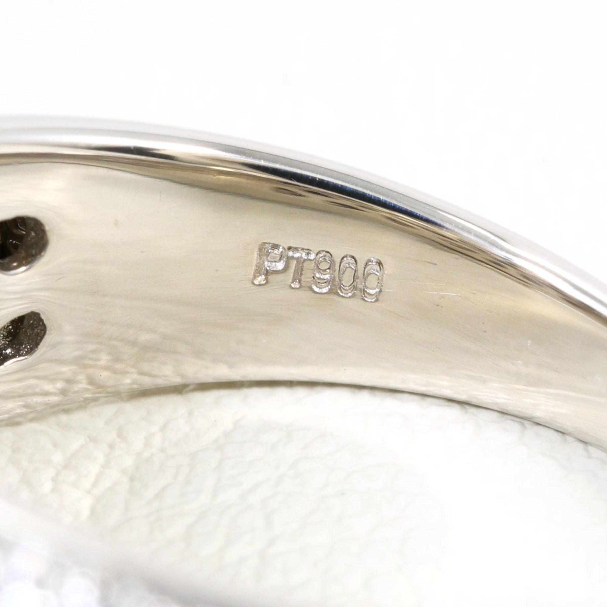Unbranded Platinum Platinum 900 Band Ring (Pre-Owned)