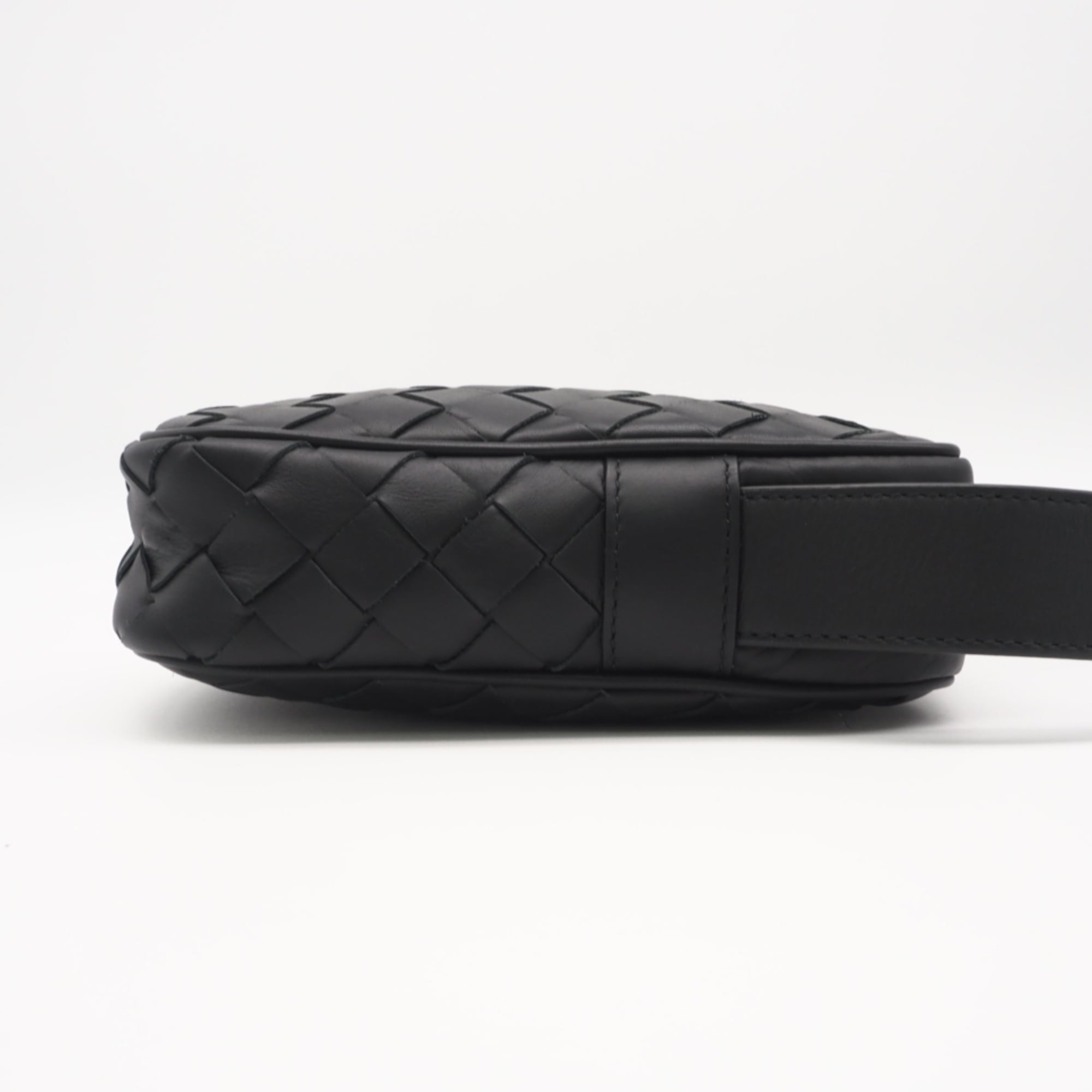 Bottega Veneta Intrecciato Black Leather Shoulder Bag Sling Bag (Pre-Owned)