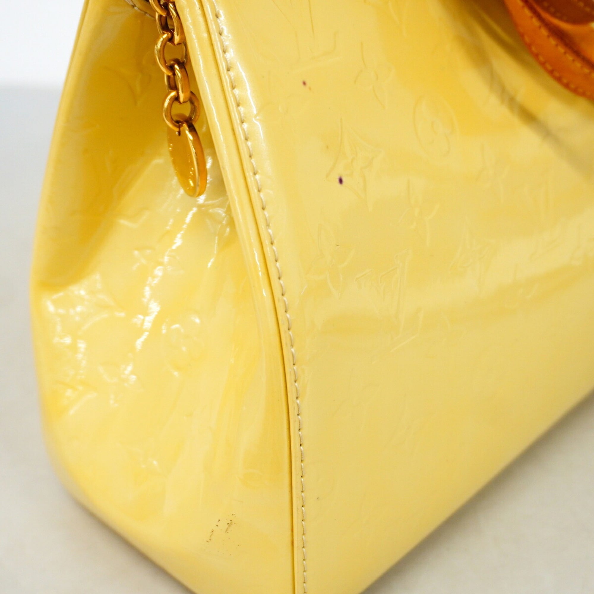 Louis Vuitton Blanc Corail Handbag (Pre-Owned)