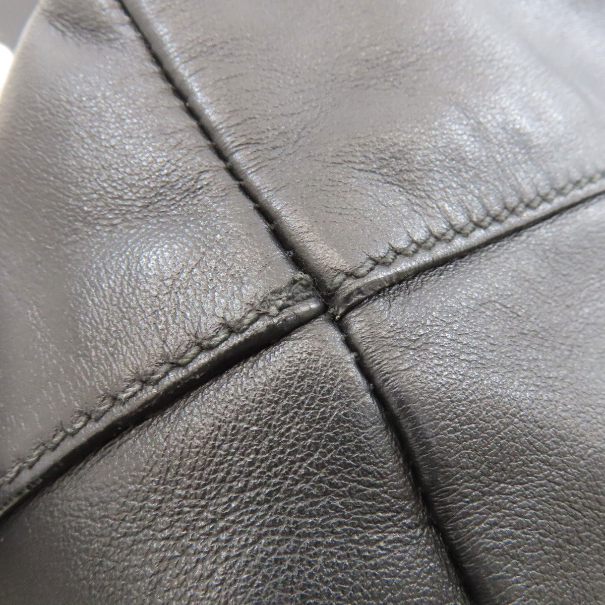 Miu Miu Black Leather Tote Bag (Pre-Owned)