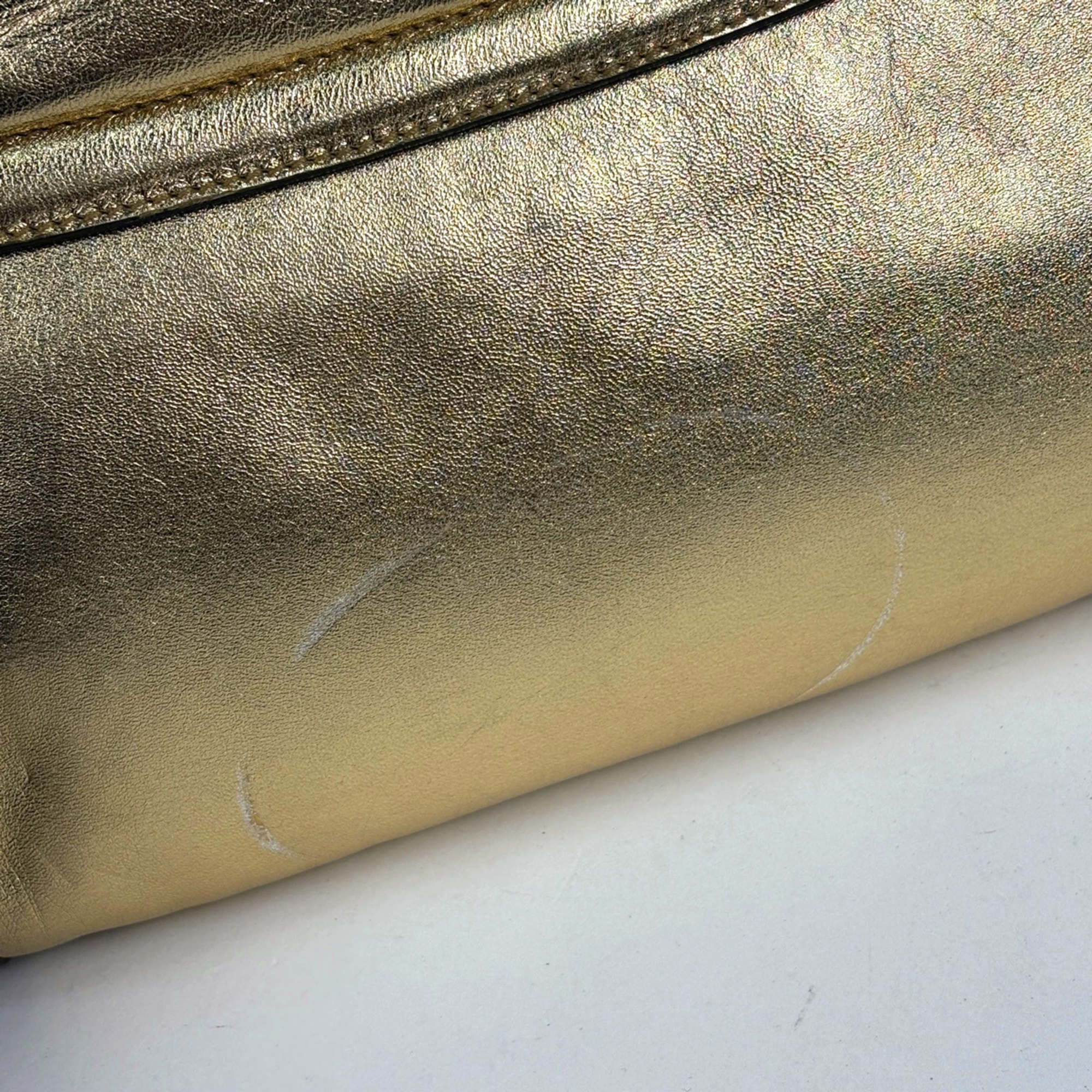 Gucci Gold Leather Shoulder Bag (Pre-Owned)