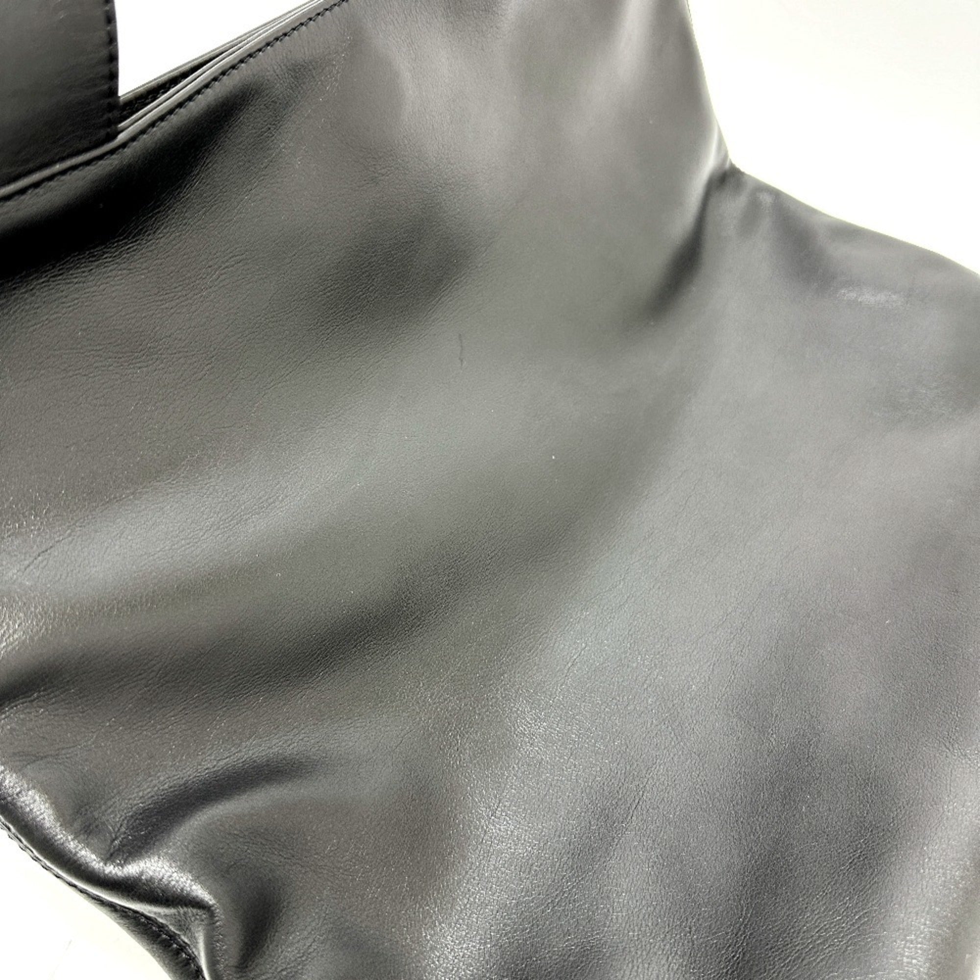 Chanel Black Leather Shoulder Bag Tote Bag (Pre-Owned)