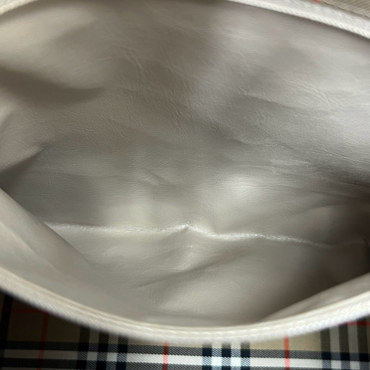 Burberry Black Leather Handbag Tote Bag (Pre-Owned)