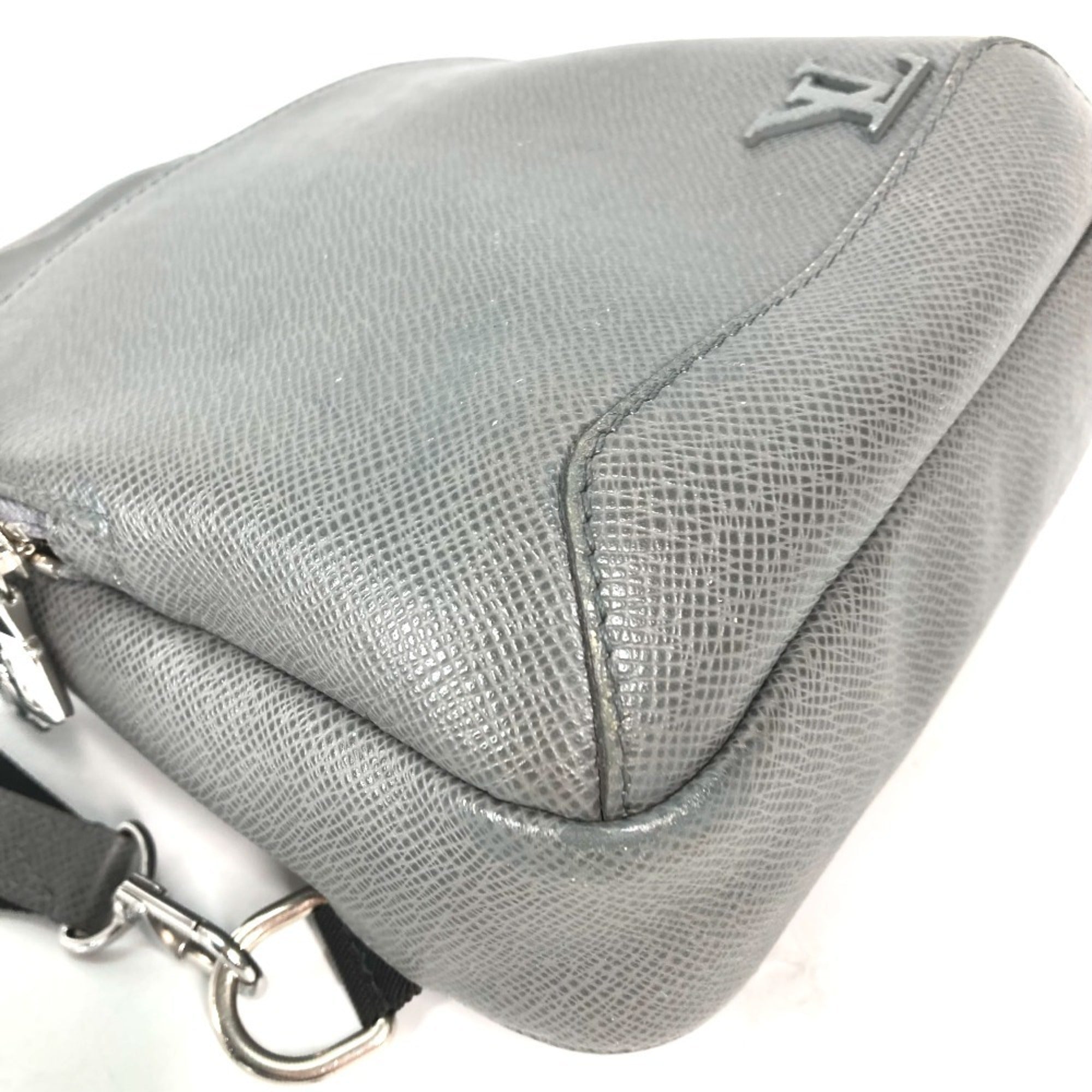 Louis Vuitton Galle Gray Taiga Leather Shoulder Bag Sling Bag (Pre-Owned)