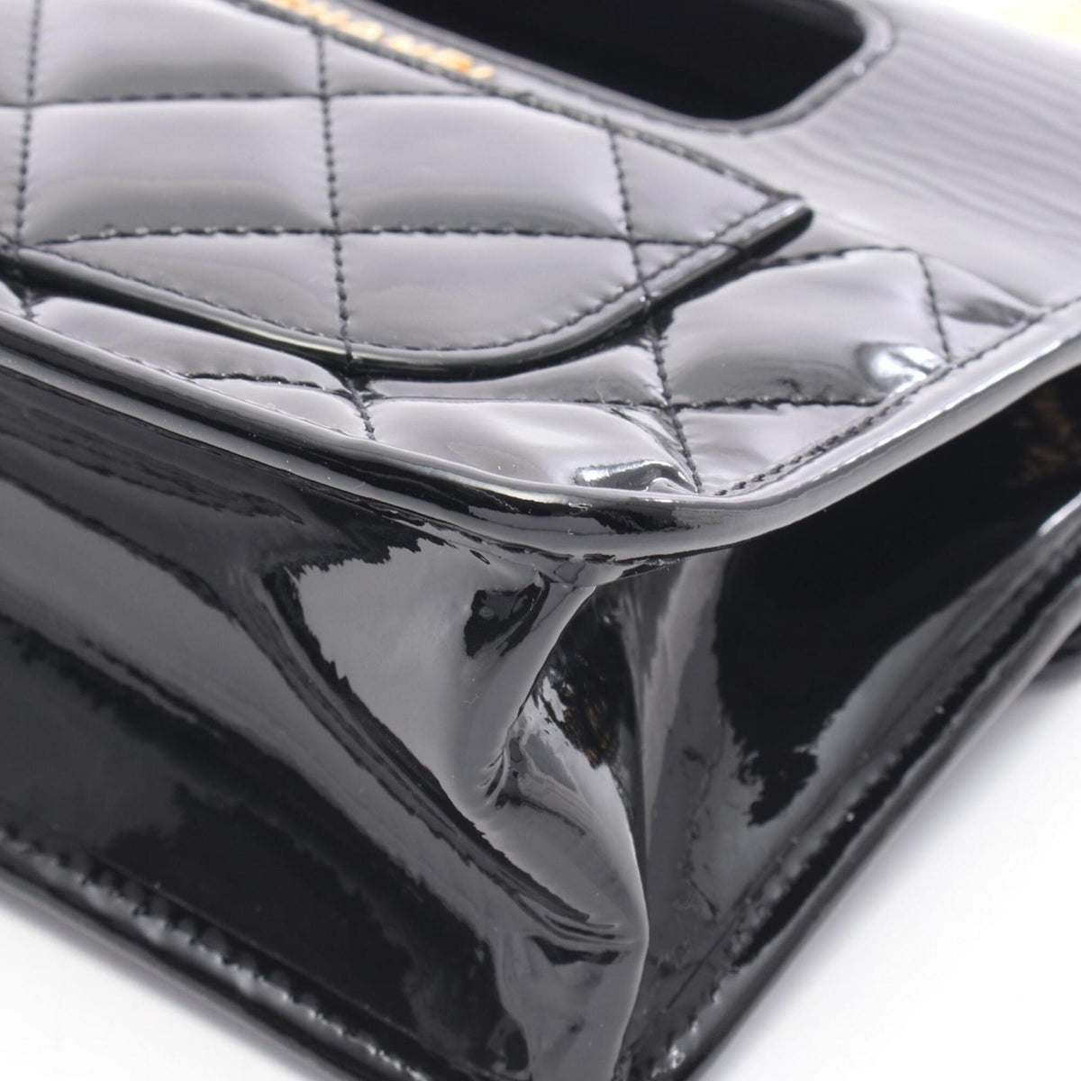 Chanel Black Patent Leather Handbag Shoulder Bag (Pre-Owned)