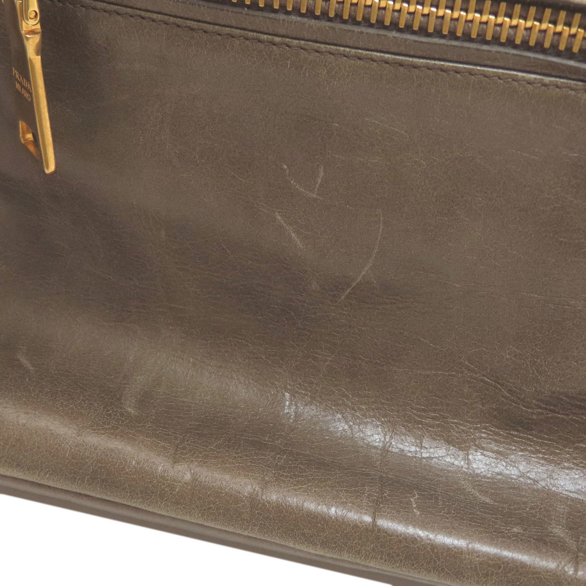 Prada Brown Leather Handbag (Pre-Owned)