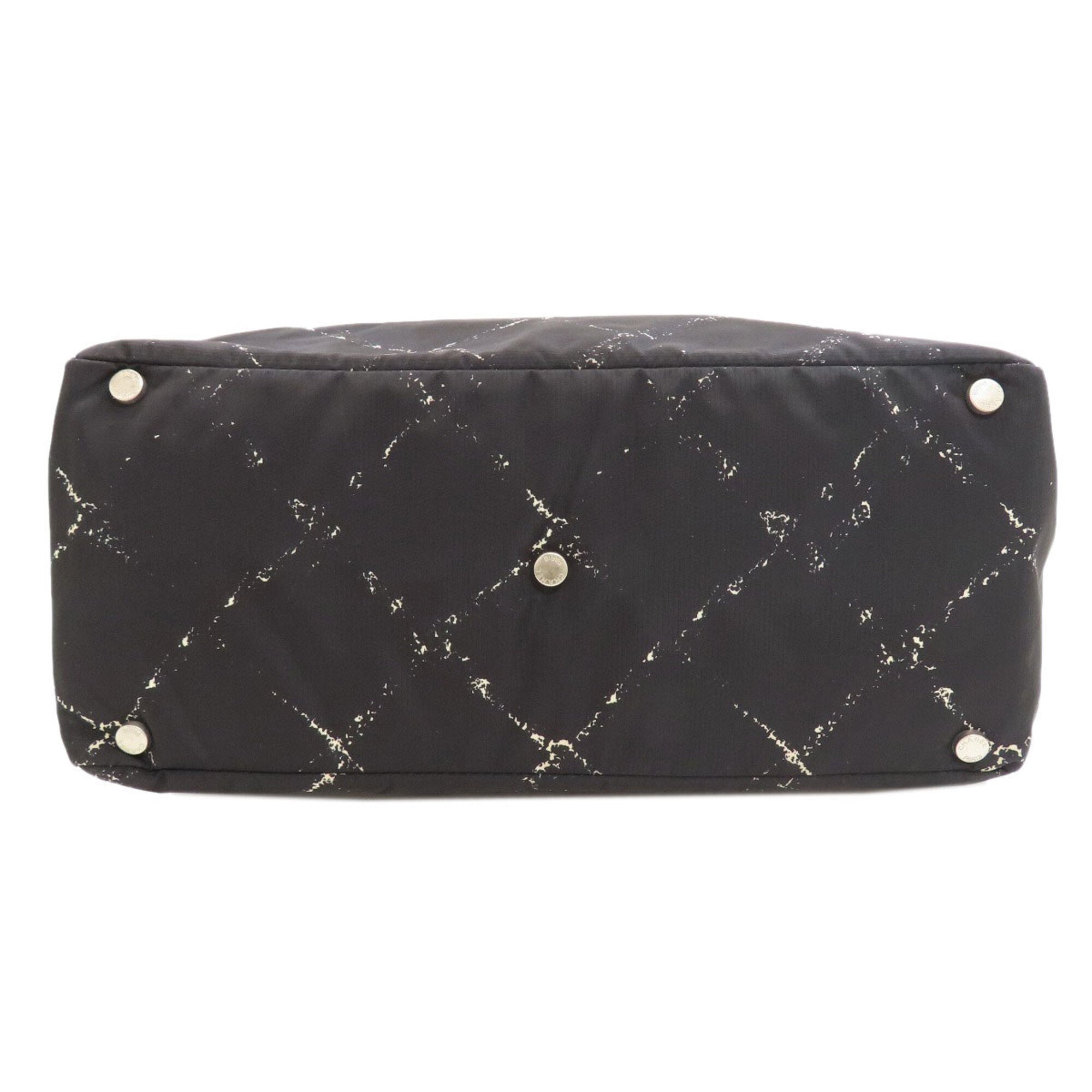 Chanel Black Nylon Tote Bag (Pre-Owned)