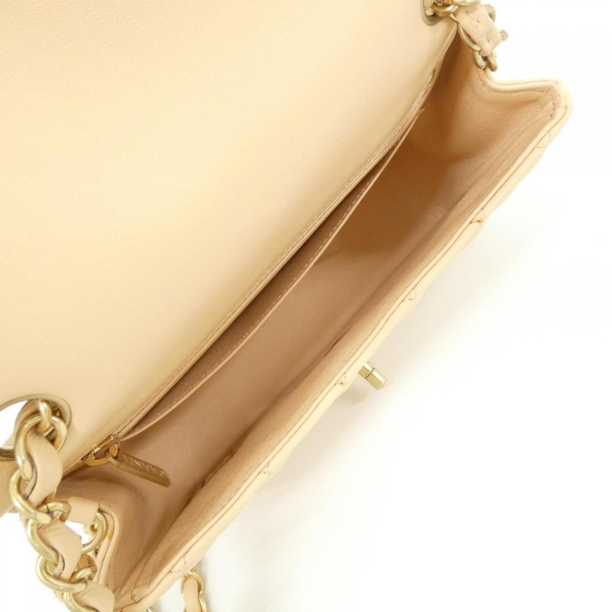 Chanel Beige Leather Shoulder Bag (Pre-Owned)