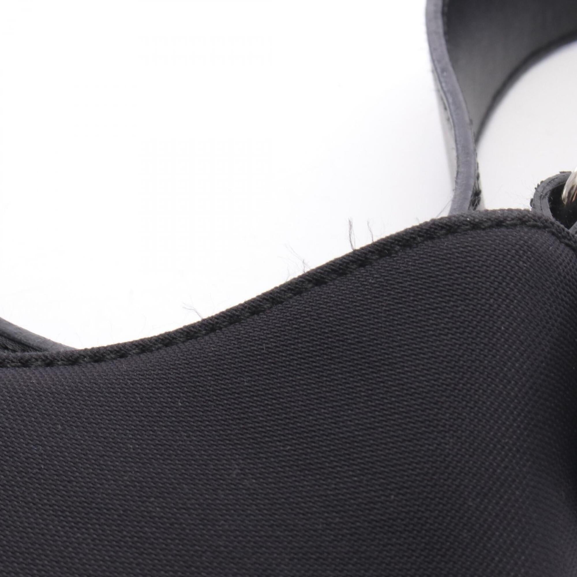 Salvatore Ferragamo Black Canvas Leather Handbag Shoulder Bag (Pre-Owned)