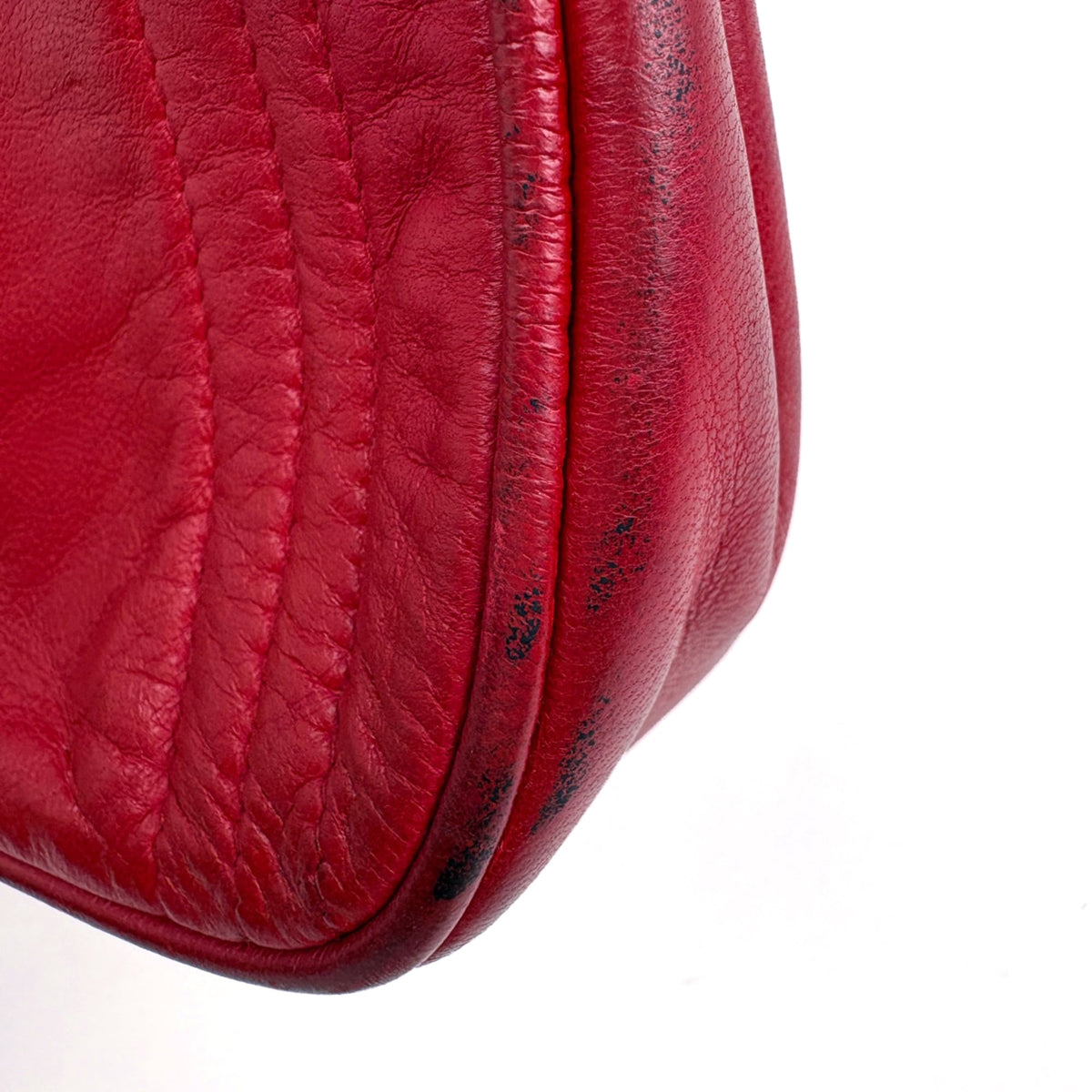 Chanel Red Color Leather Shoulder Bag (Pre-Owned)