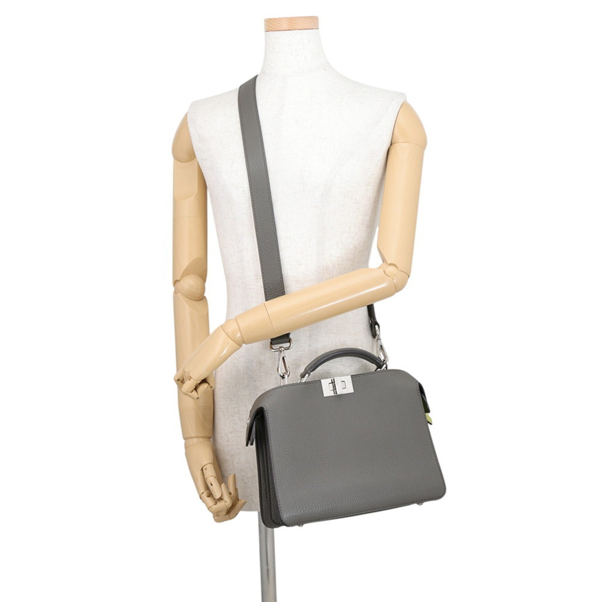Fendi Gray Leather Handbag Shoulder Bag (Pre-Owned)