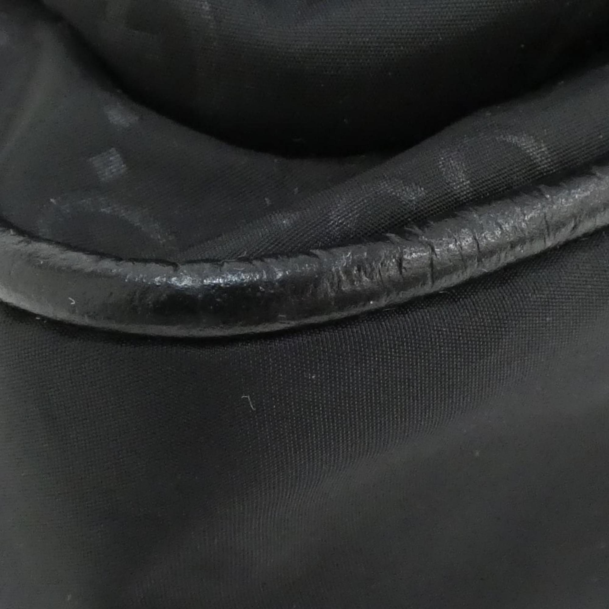 Gucci Black Shoulder Bag (Pre-Owned)