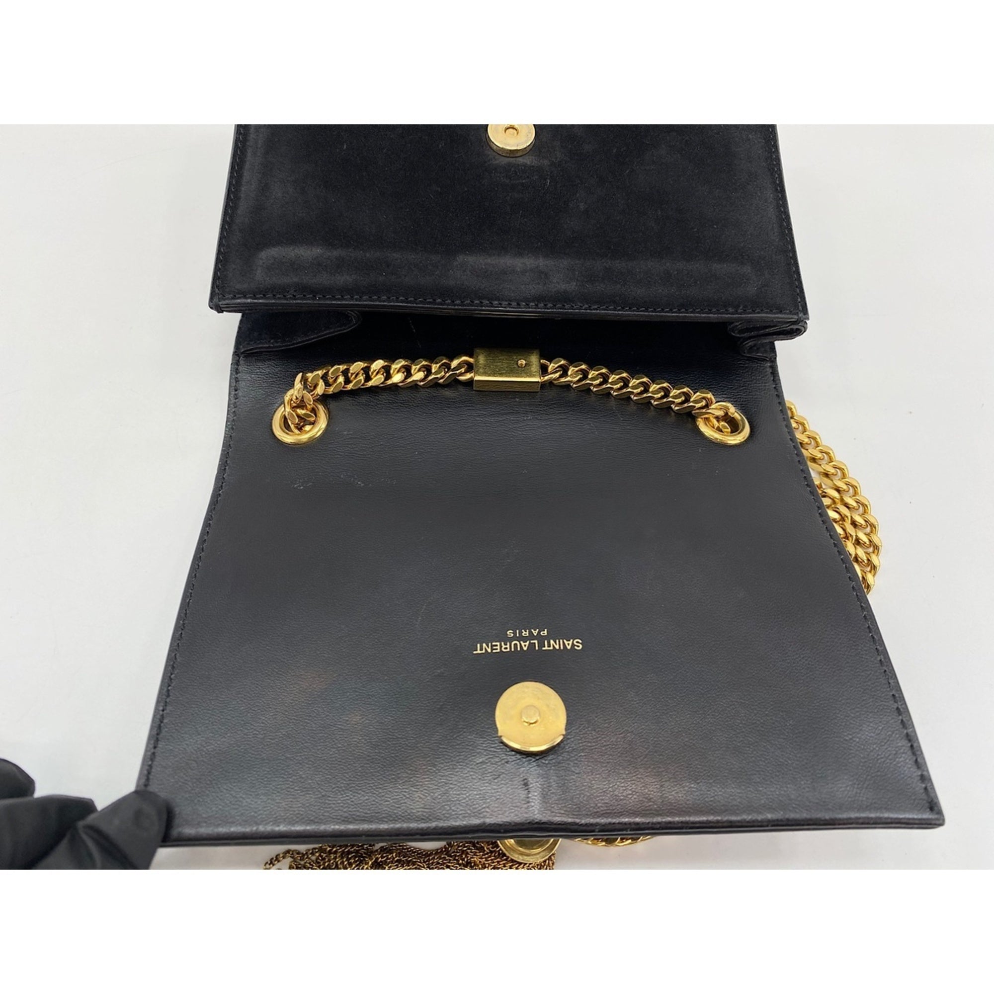 Yves Saint Laurent Black Shoulder Bag (Pre-Owned)