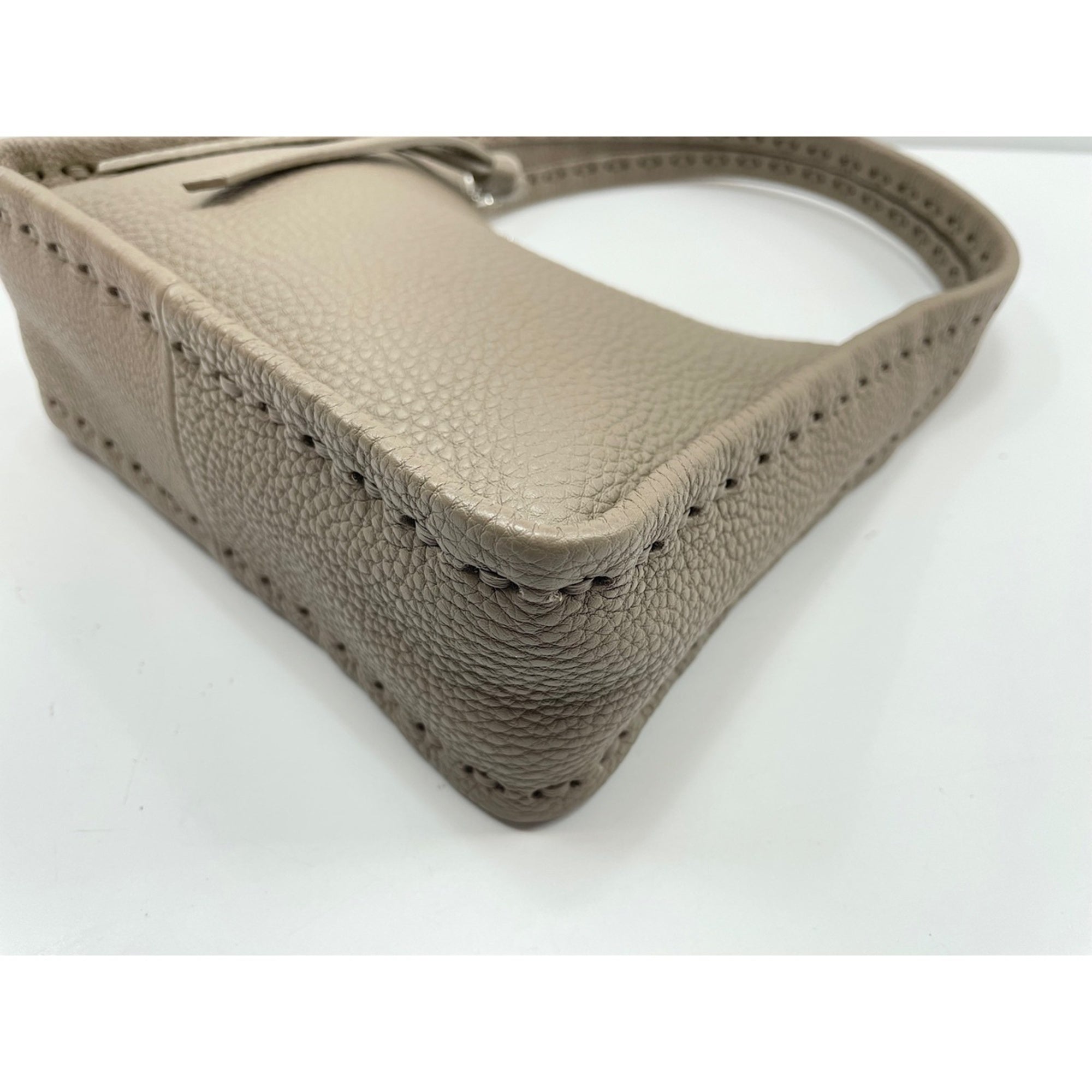 Fendi Selleria Gray Handbag (Pre-Owned)