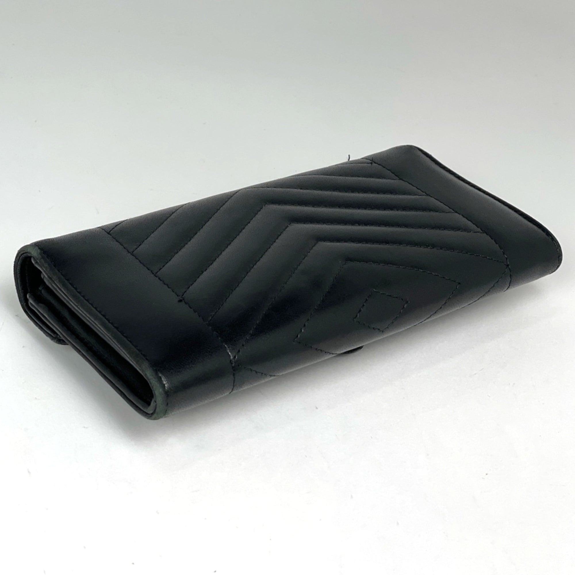 Chanel Black Leather Long Wallet (Bi-Fold) (Pre-Owned)