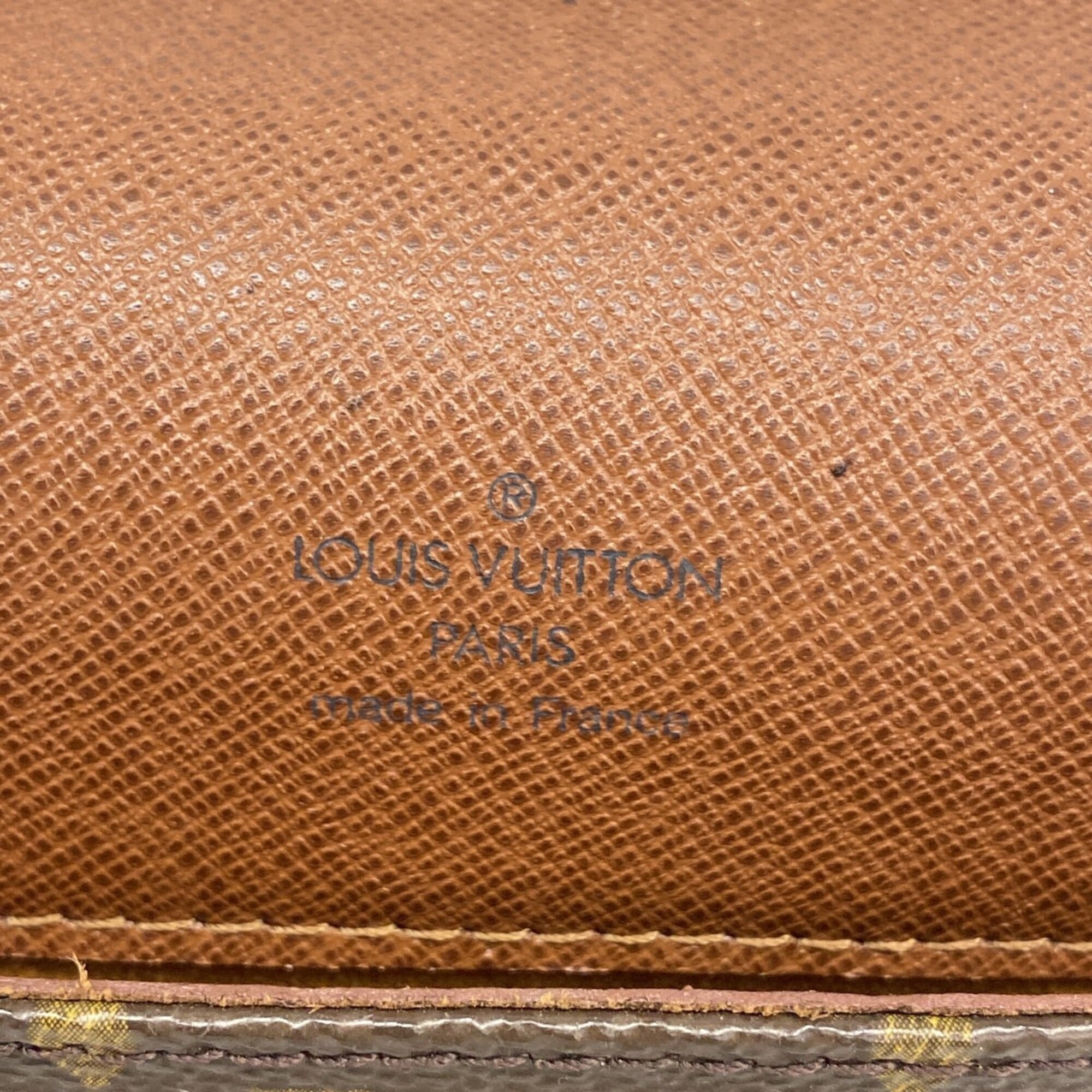 Louis Vuitton Brown Shoulder Bag (Pre-Owned)