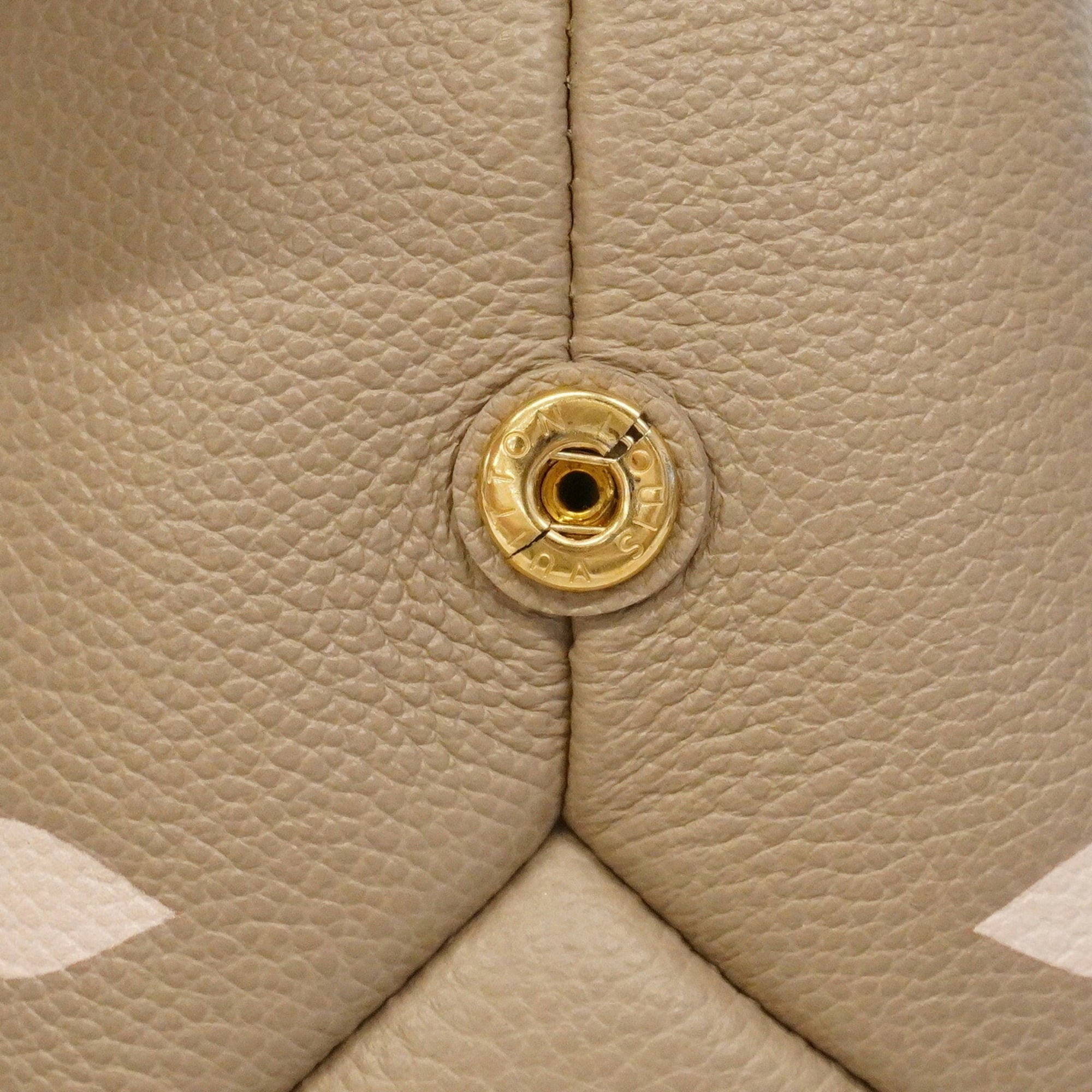 Louis Vuitton Cream Tourterelle Handbag (Pre-Owned)