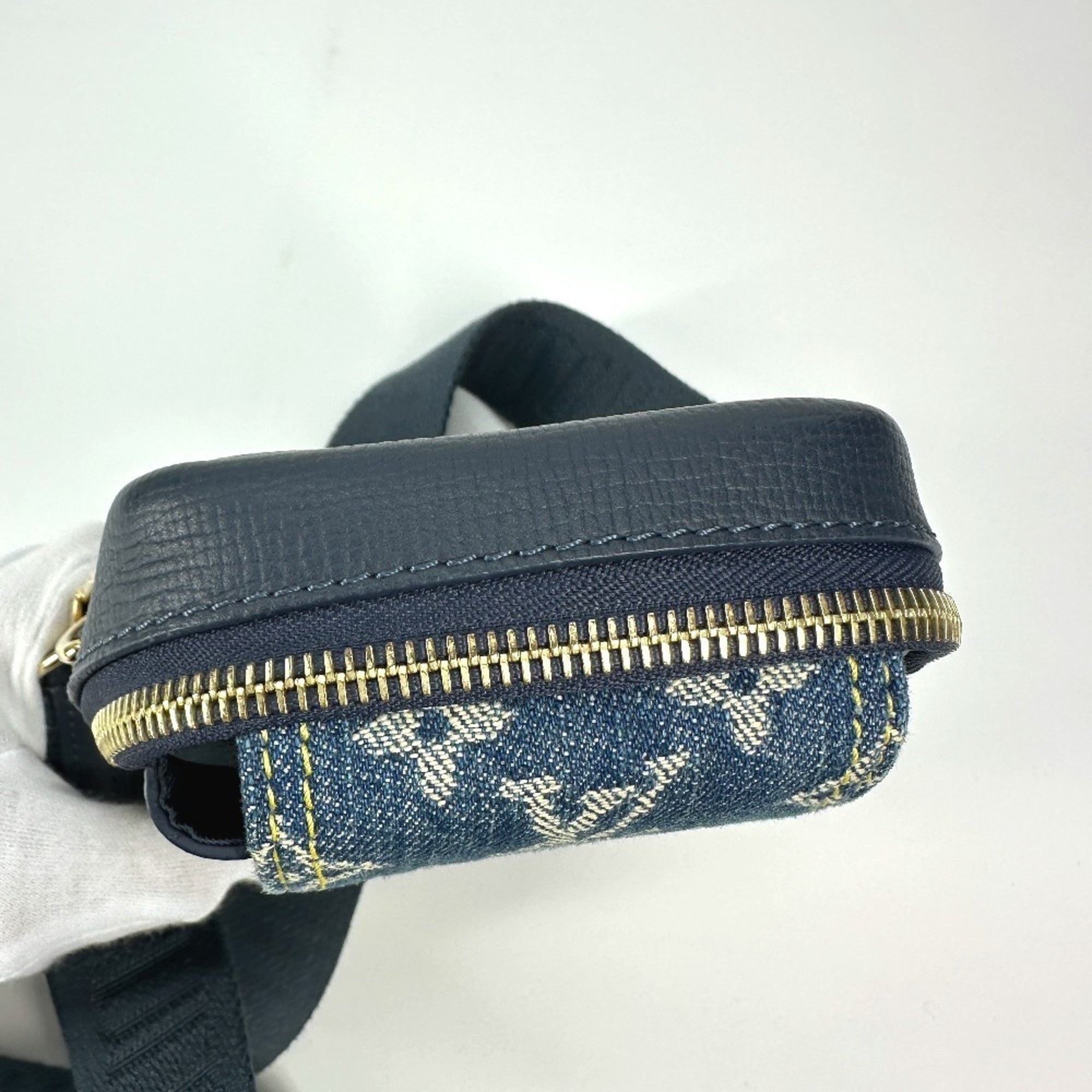 Louis Vuitton Blue Denim Leather Pochette Pouch Shoulder Bag (Pre-Owned)