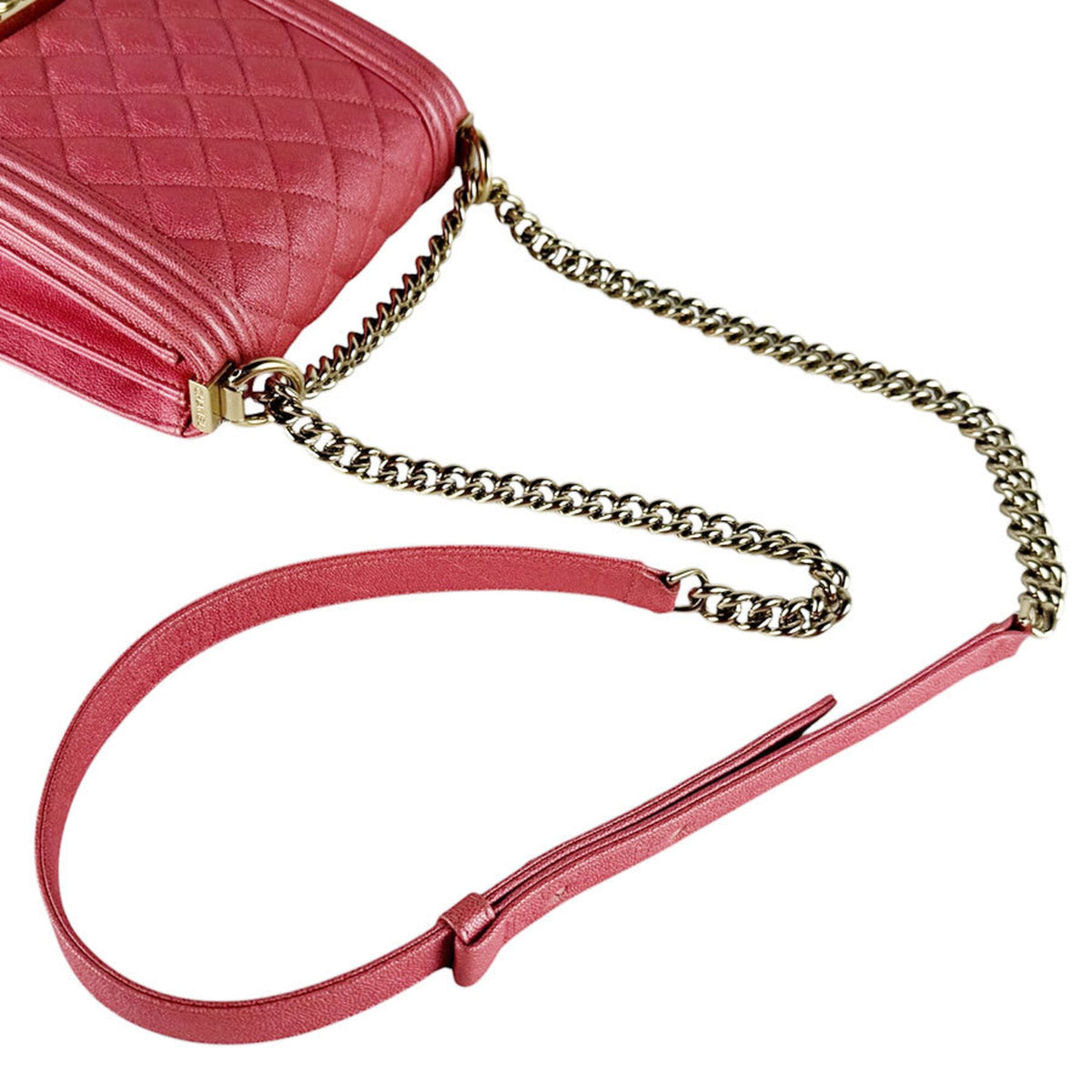 Chanel Pink Leather Shoulder Bag (Pre-Owned)