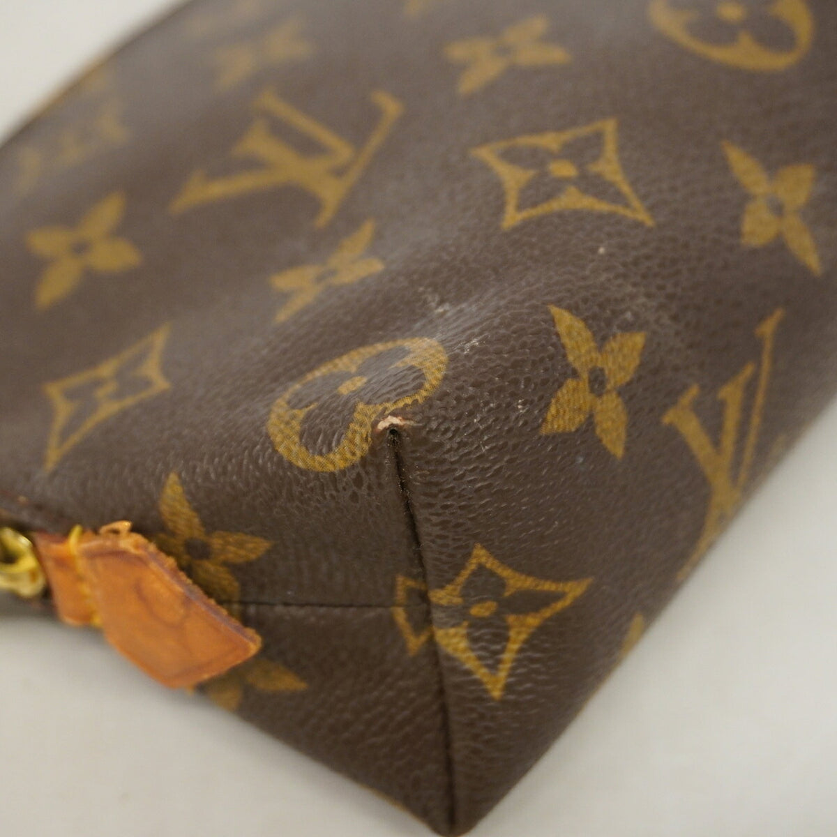 Louis Vuitton Brown Pouch (Pre-Owned)