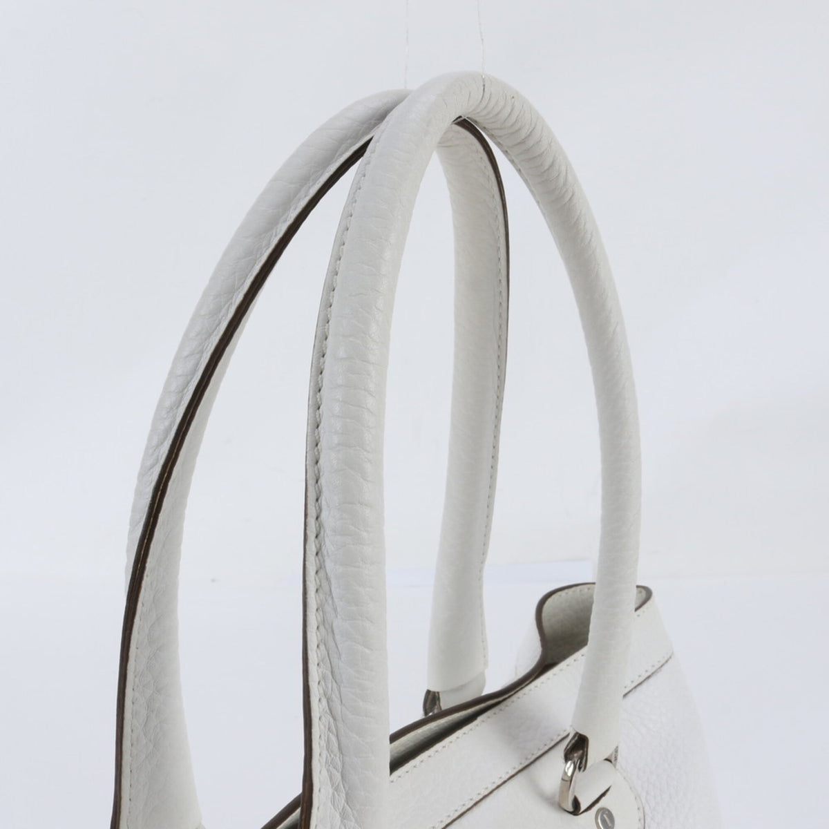 Tod's White Leather Handbag Shoulder Bag Tote Bag (Pre-Owned)