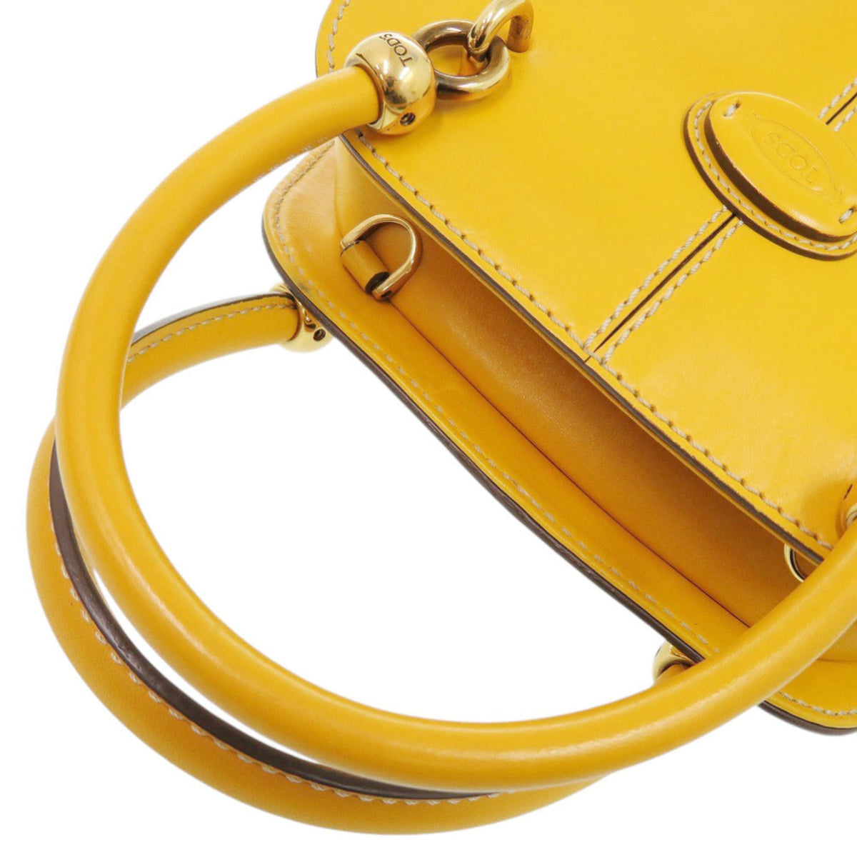 Tod's Yellow Leather Handbag (Pre-Owned)
