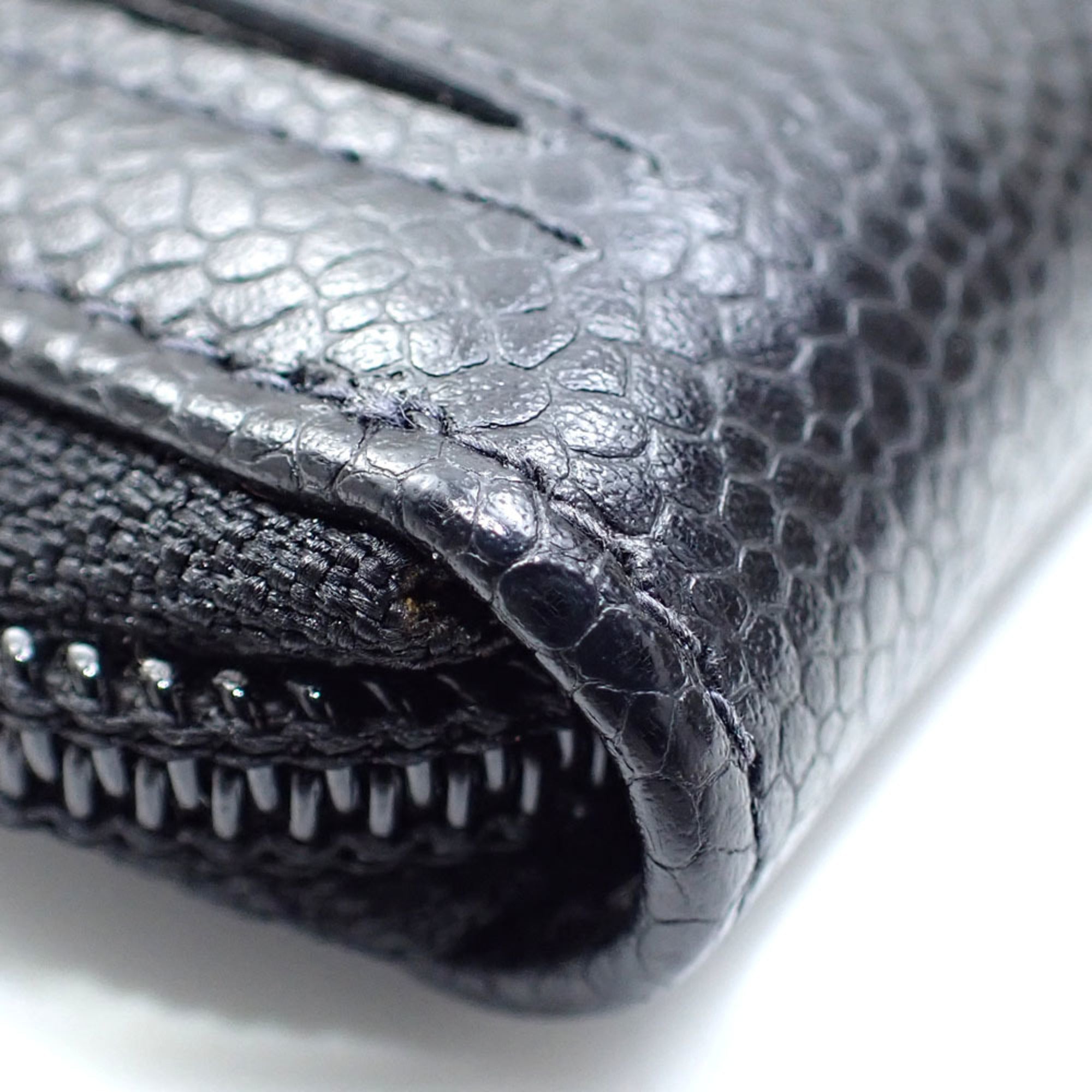 Chanel Black Leather Long Wallet (Bi-Fold) (Pre-Owned)