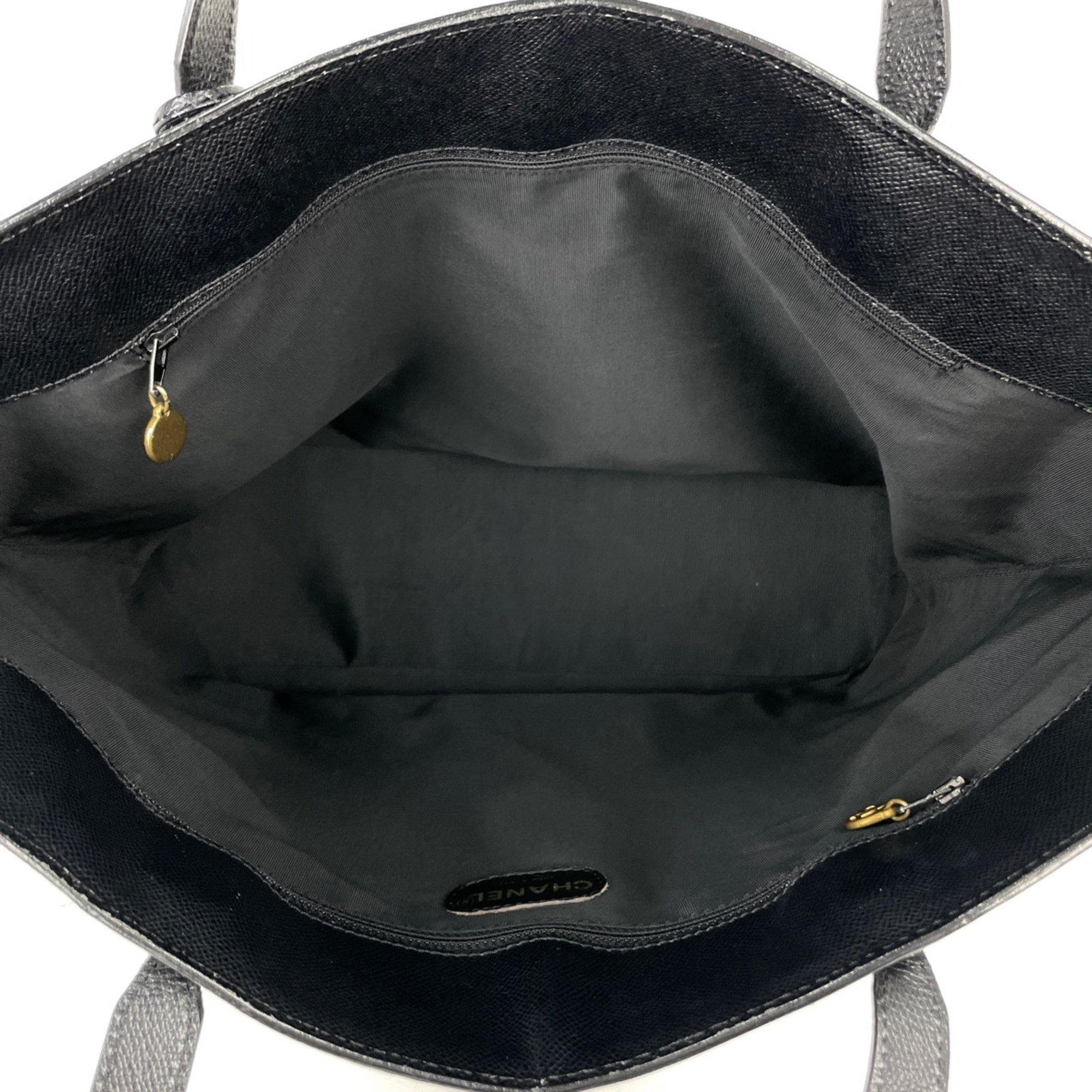 Chanel Black Leather Tote Bag (Pre-Owned)