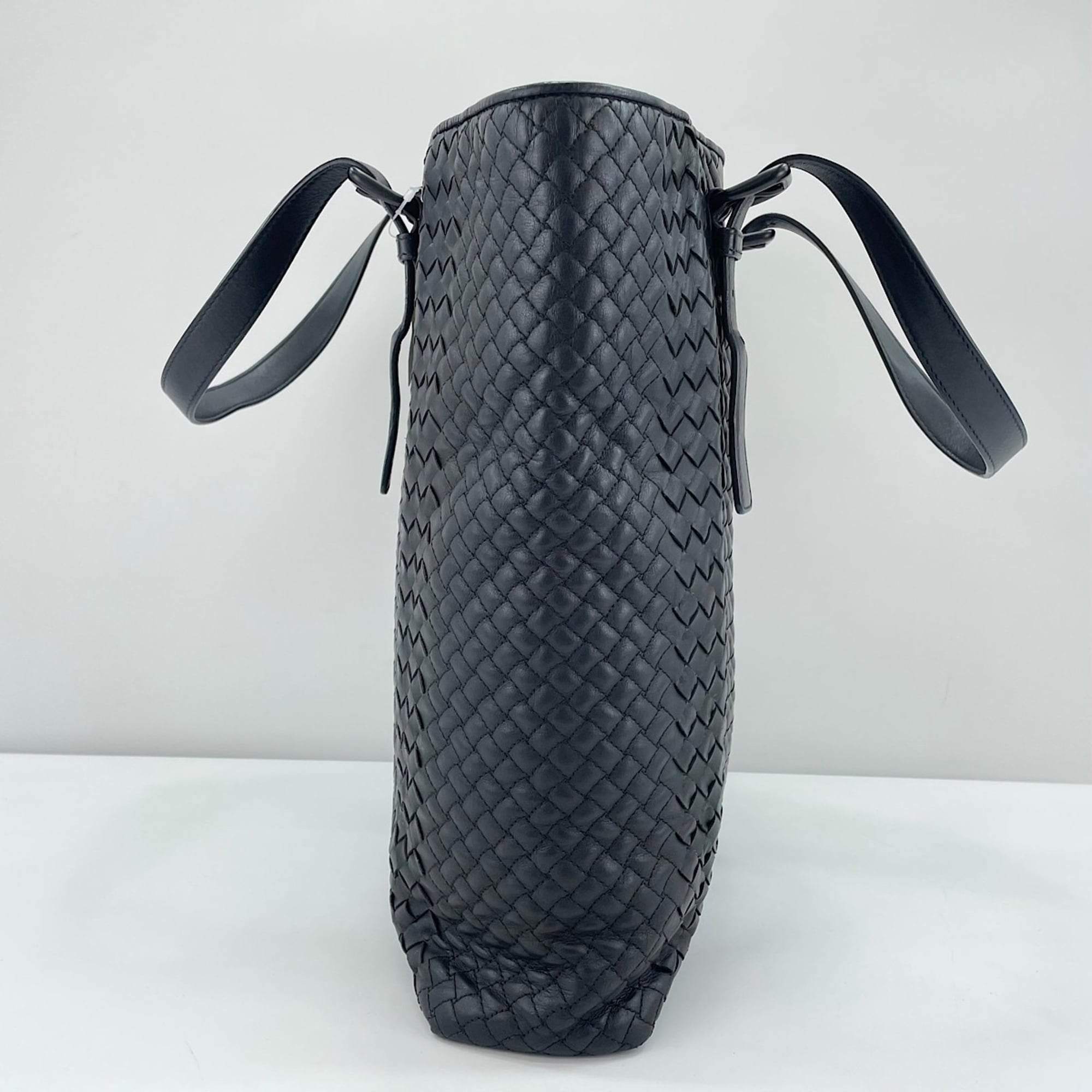Bottega Veneta Black Intrecciato Tote Bag (Pre-Owned)