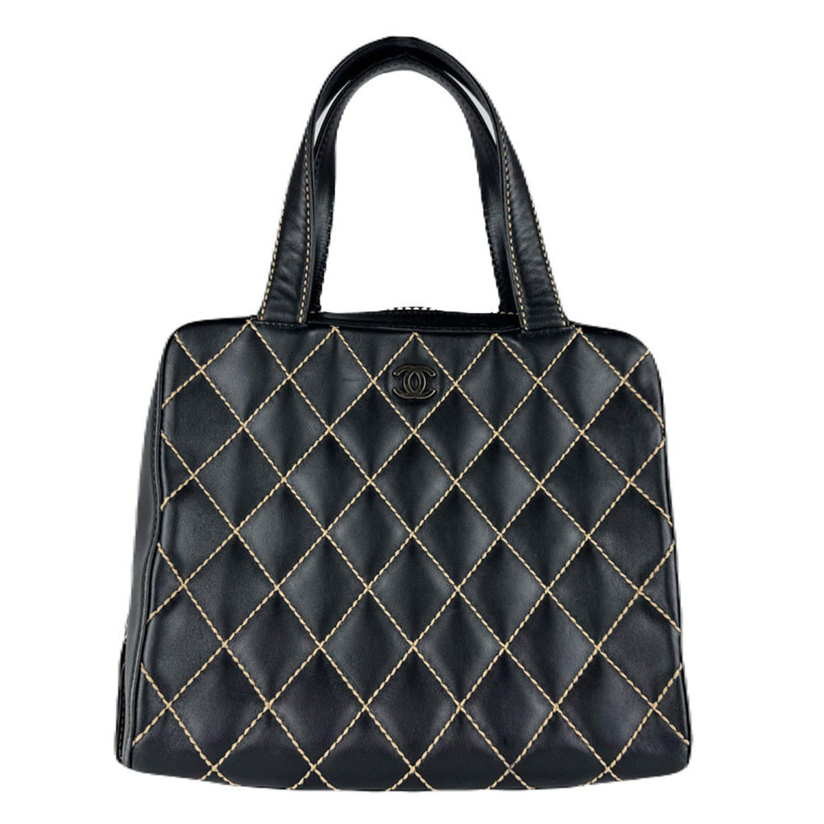 Chanel Black Leather Handbag (Pre-Owned)