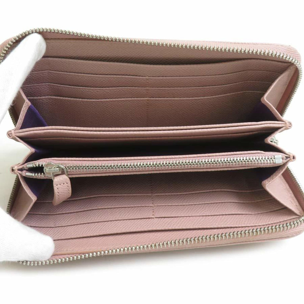 Bvlgari Light Pink Leather Long Wallet (Bi-Fold) (Pre-Owned)