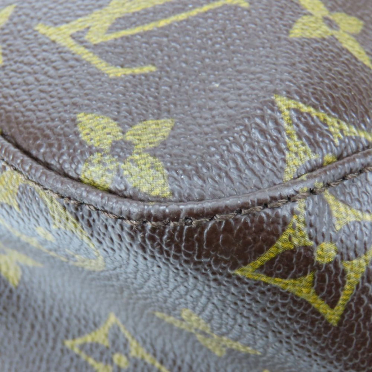 Louis Vuitton Brown Monogram Monogram Leather Shoulder Bag (Pre-Owned)