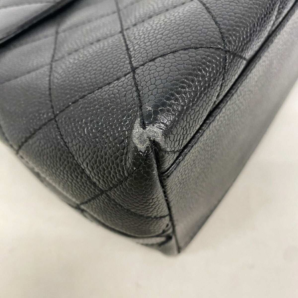 Chanel Black Grained Calfskin Handbag (Pre-Owned)