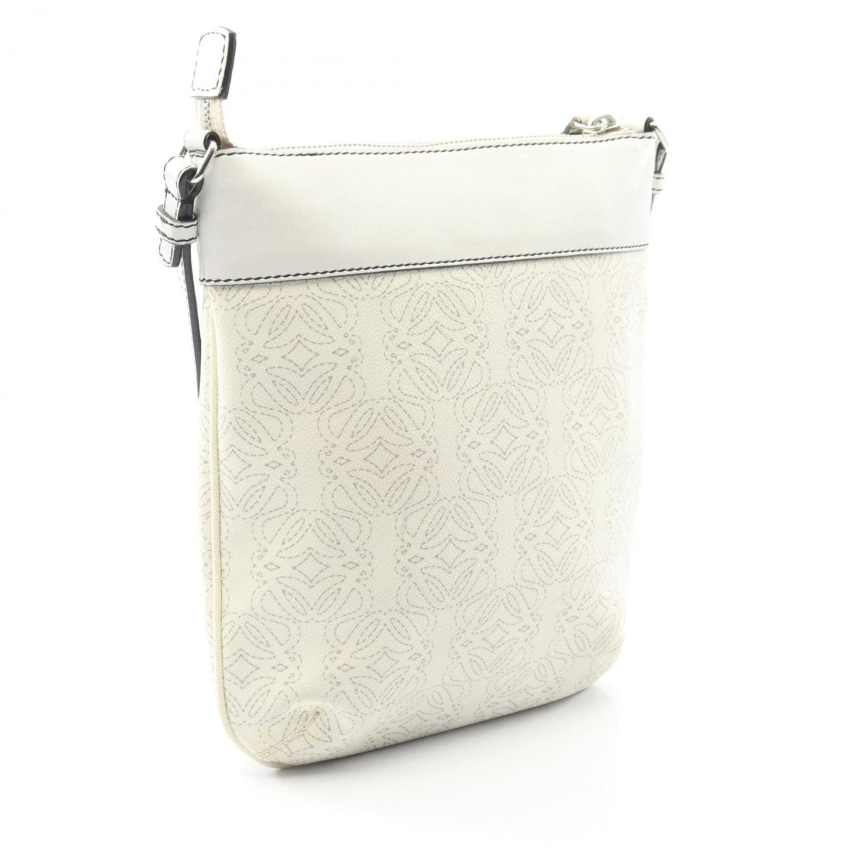 Loewe White Coated Canvas Leather Shoulder Bag (Pre-Owned)