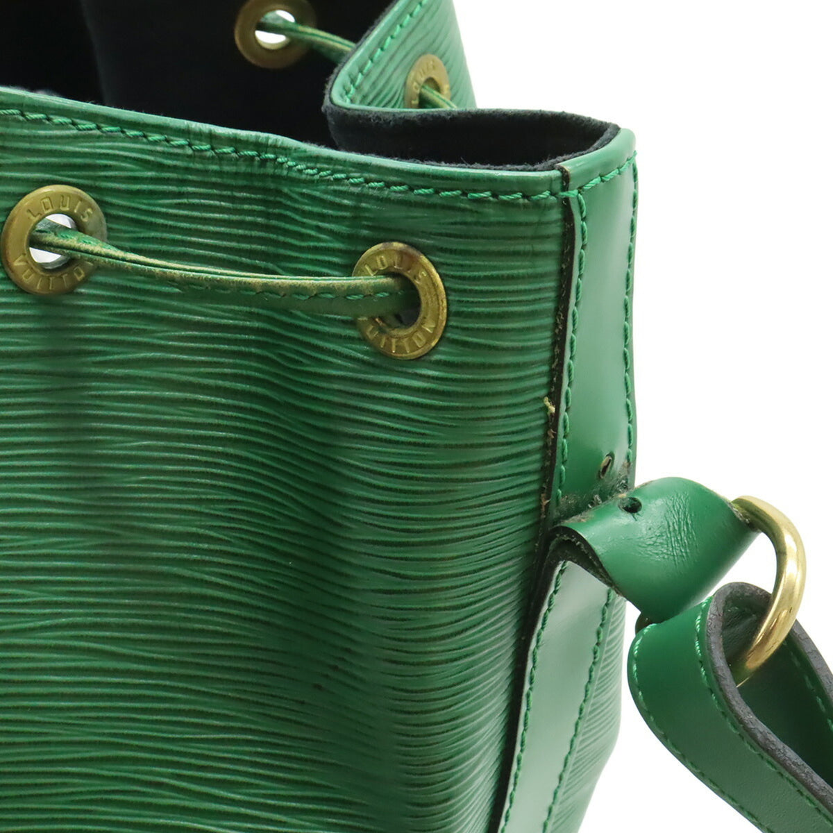 Louis Vuitton Borneo Green Epi Leather Shoulder Bag (Pre-Owned)