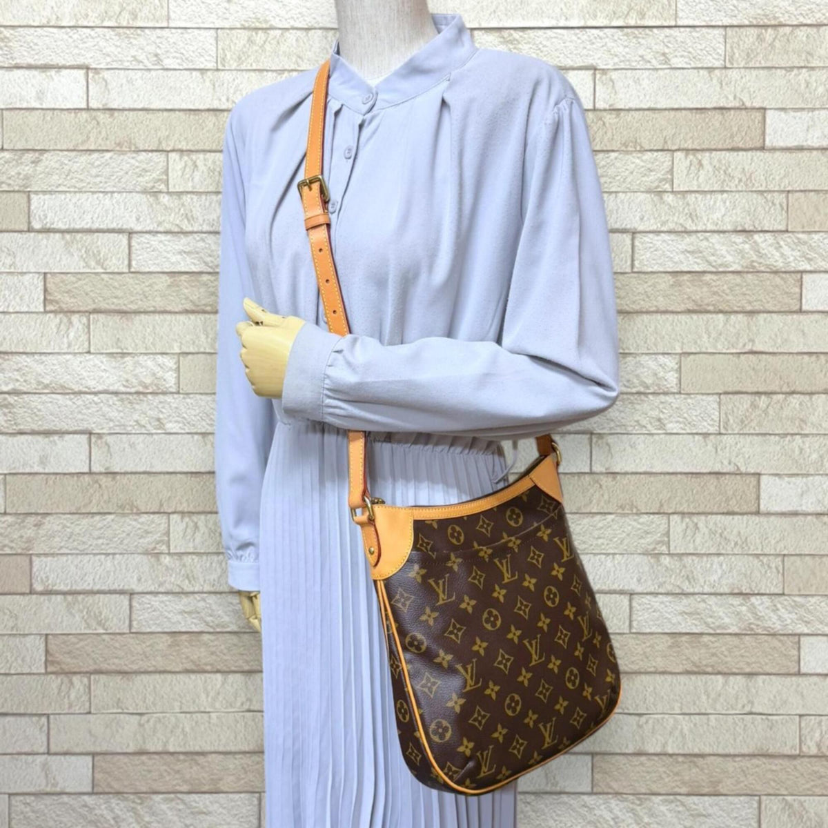 Louis Vuitton Monogram Brown Monogram Canvas Handbag Shoulder Bag (Pre-Owned)